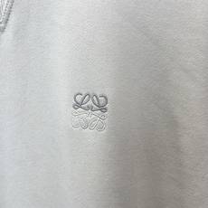 LOEWE罗意威💥独家专供最新时尚卫衣 经典设计感与颜值爆棚的外套,品质更是无法挑剔品控可以直接入手,不容过错的高端臻品 LOEWE罗意威💥独家专供最新时尚卫衣 经典设计感与颜值爆棚的外套,品质更是无法挑剔品控可以直接入手,不容过错的高端臻品