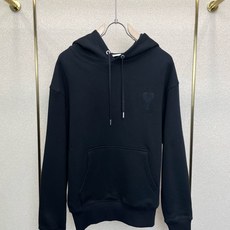 AMI艾米💥独家专供最新时尚连帽卫衣 经典设计感与颜值爆棚的外套,品质更是无法挑剔品控可以直接入手,不容过错的高端臻品! AMI艾米💥独家专供最新时尚连帽卫衣 经典设计感与颜值爆棚的外套,品质更是无法挑剔品控可以直接入手,不容过错的高端臻品!