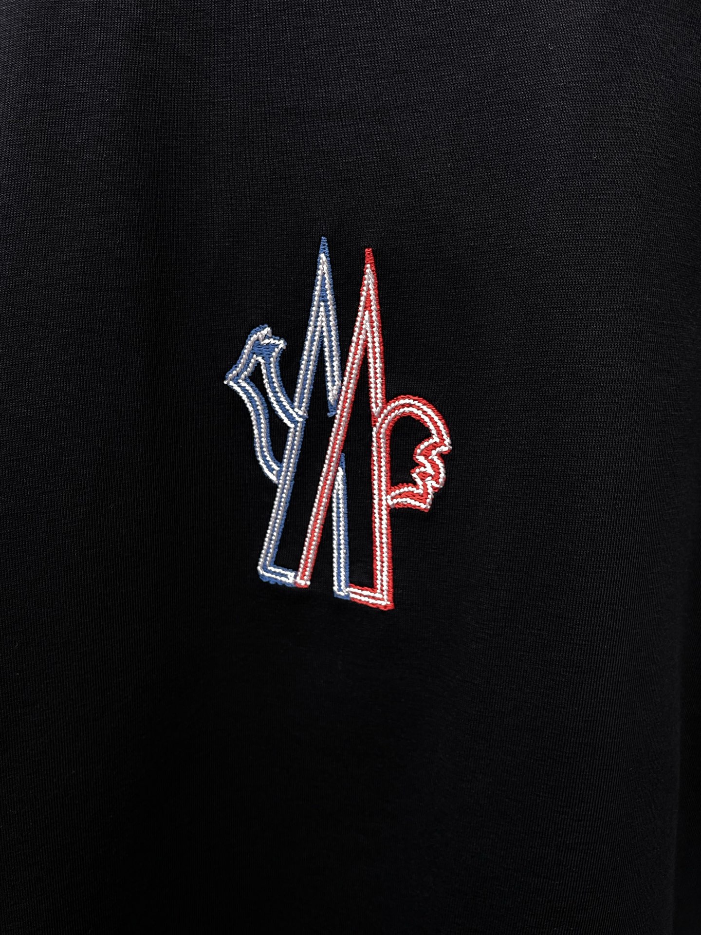 Moncler蒙口💥砸锅卖铁都要上的新款新款原单男士休闲春夏短袖 高端定制 高端版本 时尚百搭爆款⚠️⚠️✨✨进口面料 