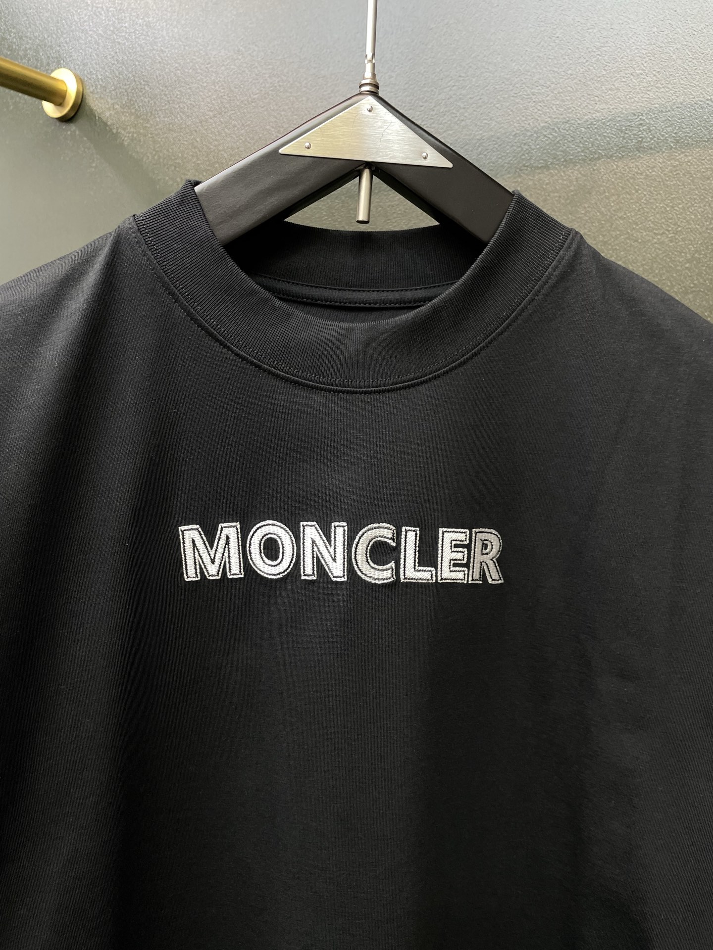 Moncler蒙口💥砸锅卖铁都要上的新款新款原单男士休闲春夏短袖 高端定制 高端版本 时尚百搭爆款⚠️⚠️✨✨进口面料 