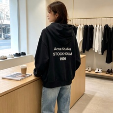Acne Studios👚砸锅卖铁都要上的新款👚新款女装休闲卫衣 高端版本!独特设计 专柜定制面料 透气舒适度高,细节无 Acne Studios👚砸锅卖铁都要上的新款👚新款女装休闲卫衣 高端版本!独特设计 专柜定制面料 透气舒适度高,细节无