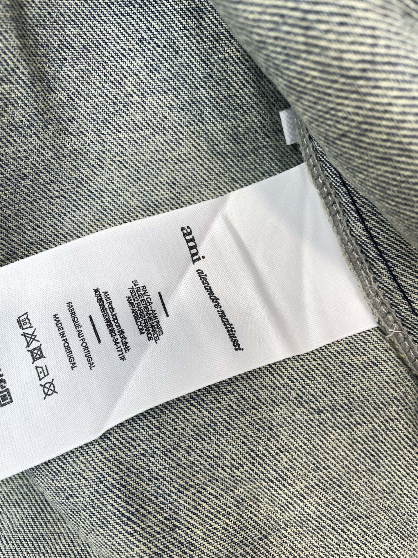 AMI艾米💥砸锅卖铁都要上的新款最新时尚牛仔外套 经典设计感与颜值爆棚的外套，品质更是无法挑剔品控可以直接入手，不容过错