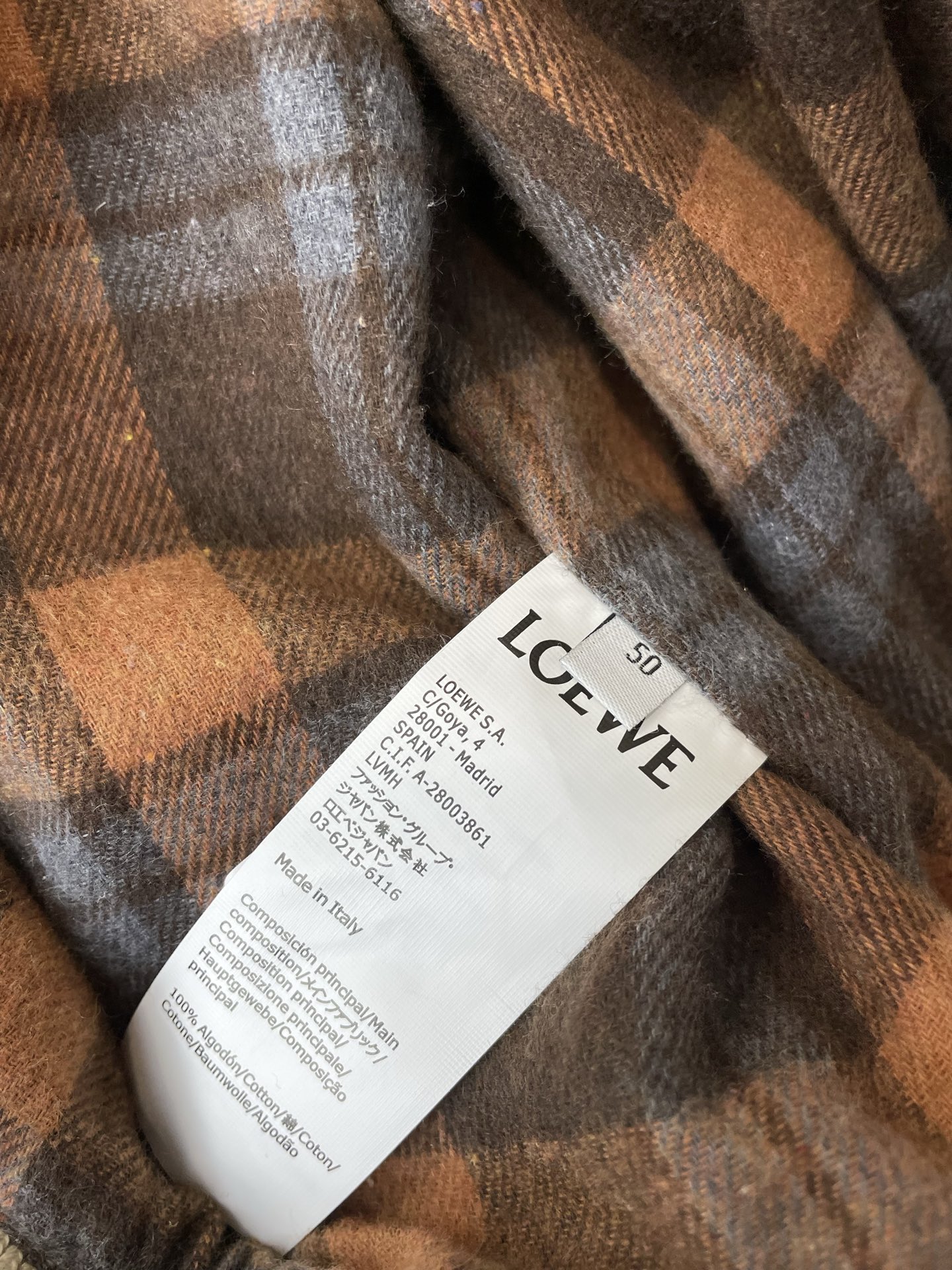 LOEWE罗意威💥砸锅卖铁都要上的新款最新时尚夹克 经典设计感与颜值爆棚的外套，品质更是无法挑剔品控可以直接入手，不容过