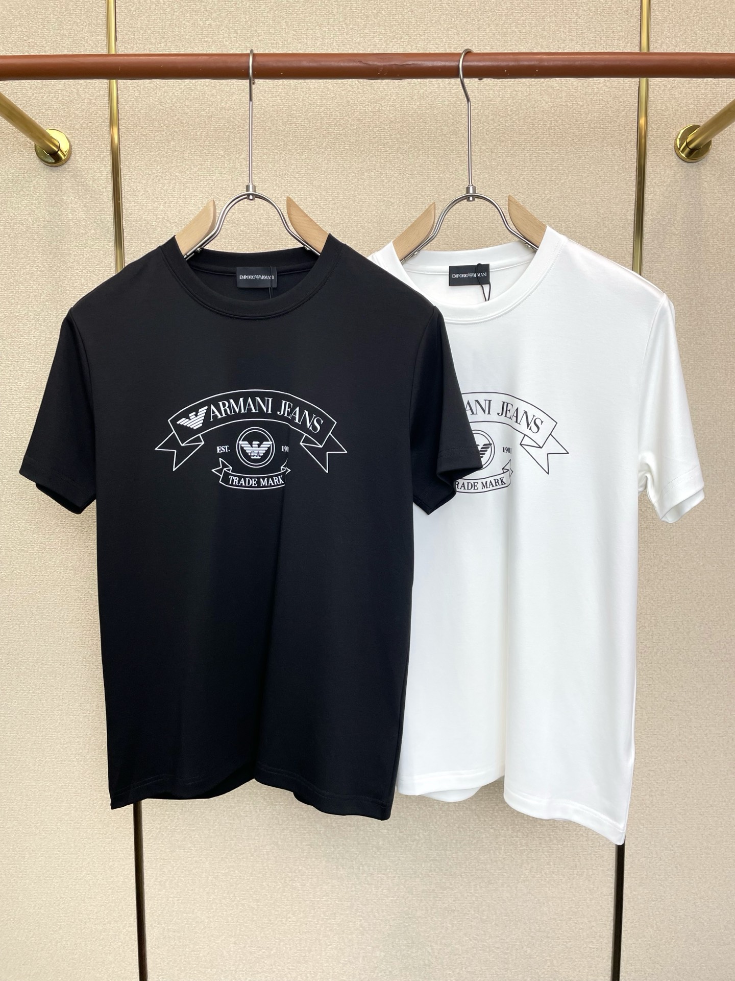 Armani阿玛尼💥砸锅卖铁都要上的新款新款原单男士休闲短袖 高端定制 高端版本 时尚百搭爆款⚠️⚠️✨✨进口面料 手感