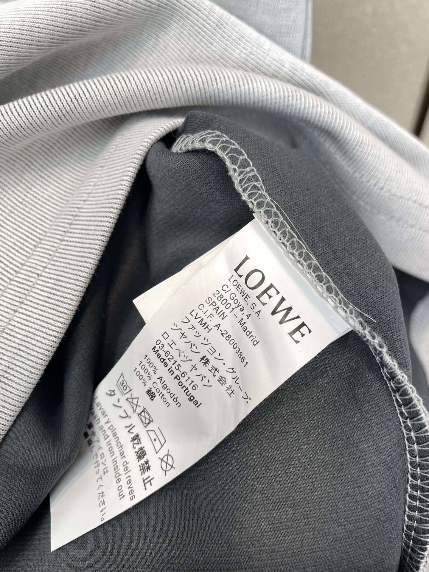 LOEWE罗意威💥砸锅卖铁都要上的新款新款原单男士休闲短袖 高端定制 高端版本 时尚百搭爆款⚠️⚠️✨✨进口面料 手感超
