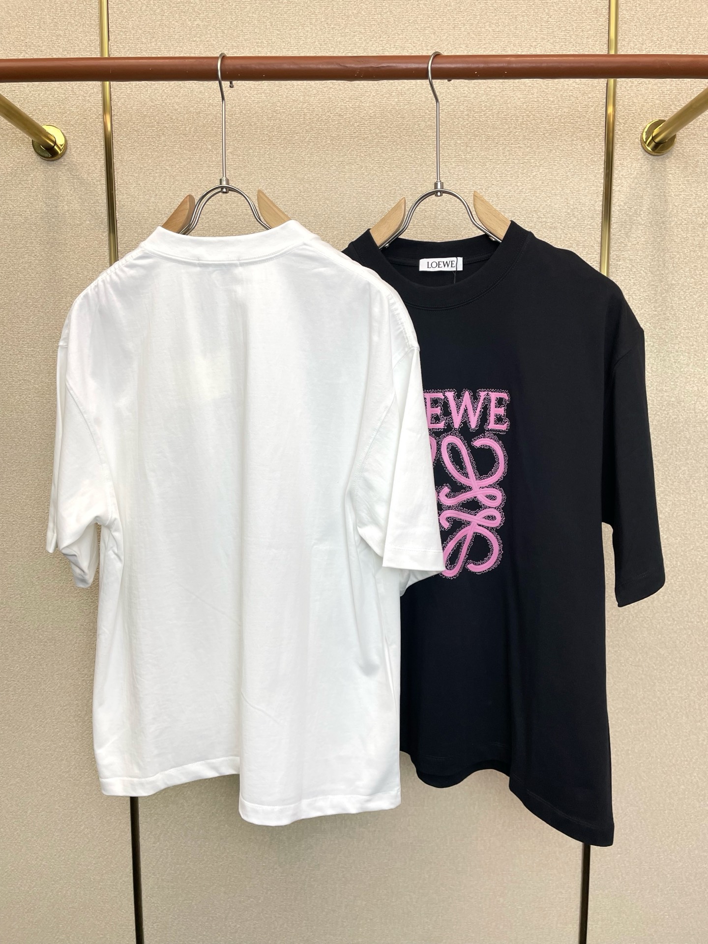 LOEWE罗意威💥砸锅卖铁都要上的新款新款原单男士休闲春夏短袖 高端定制 高端版本 时尚百搭爆款⚠️⚠️✨✨进口面料 手