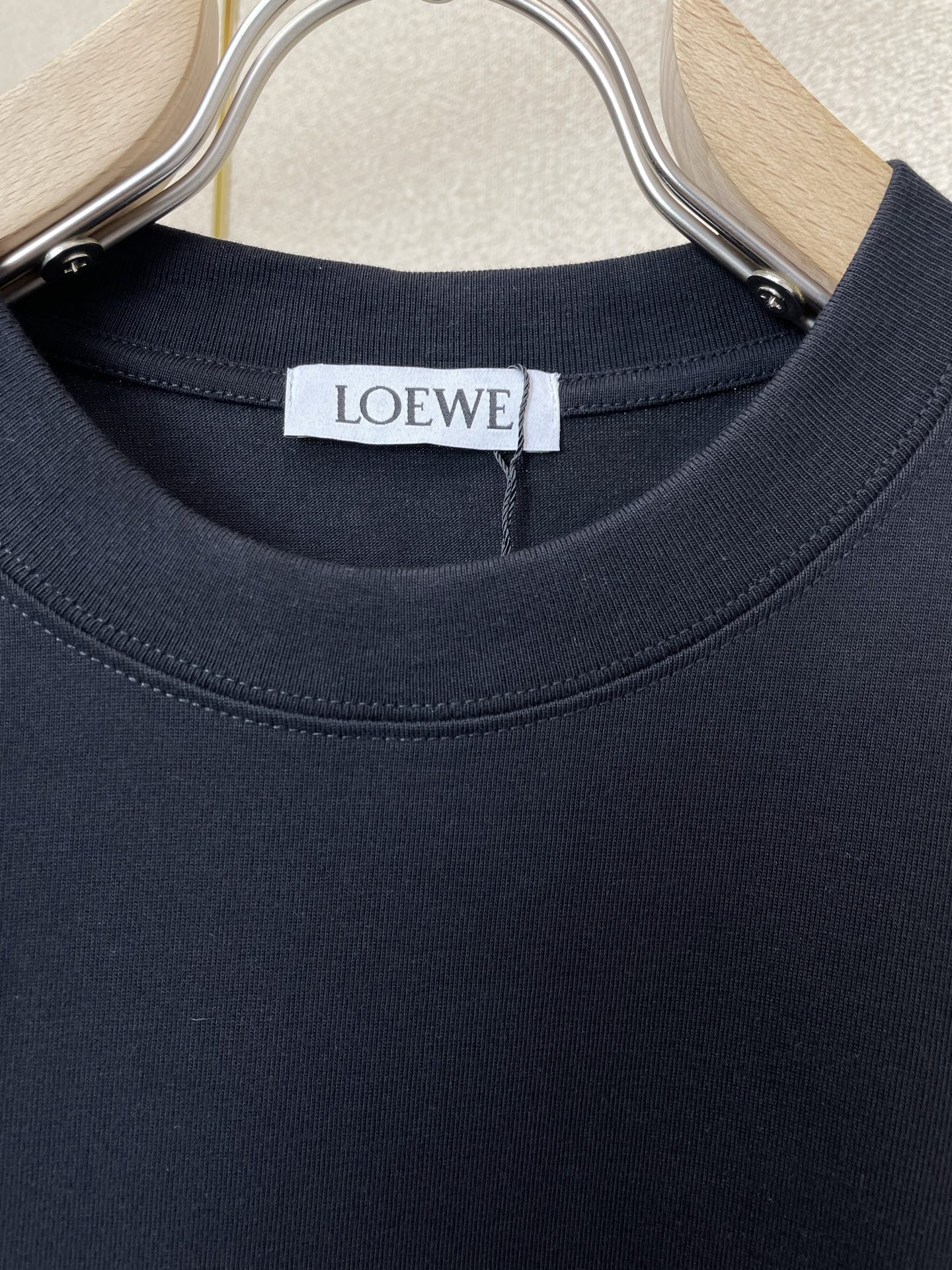 LOEWE罗意威💥砸锅卖铁都要上的新款新款原单男士休闲春夏短袖 高端定制 高端版本 时尚百搭爆款⚠️⚠️✨✨进口面料 手