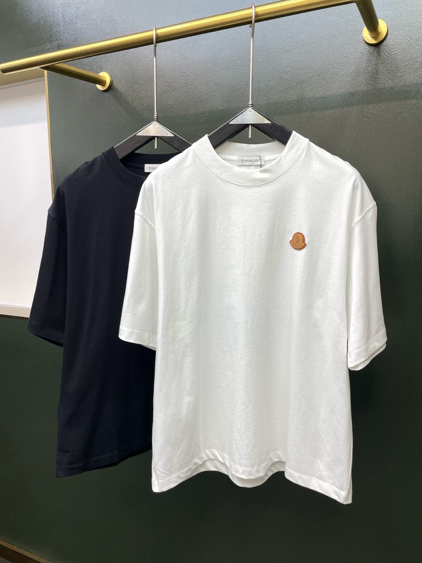 Moncler蒙口💥砸锅卖铁都要上的新款新款原单男士休闲春夏短袖 高端定制 高端版本 时尚百搭爆款⚠️⚠️✨✨进口面料 