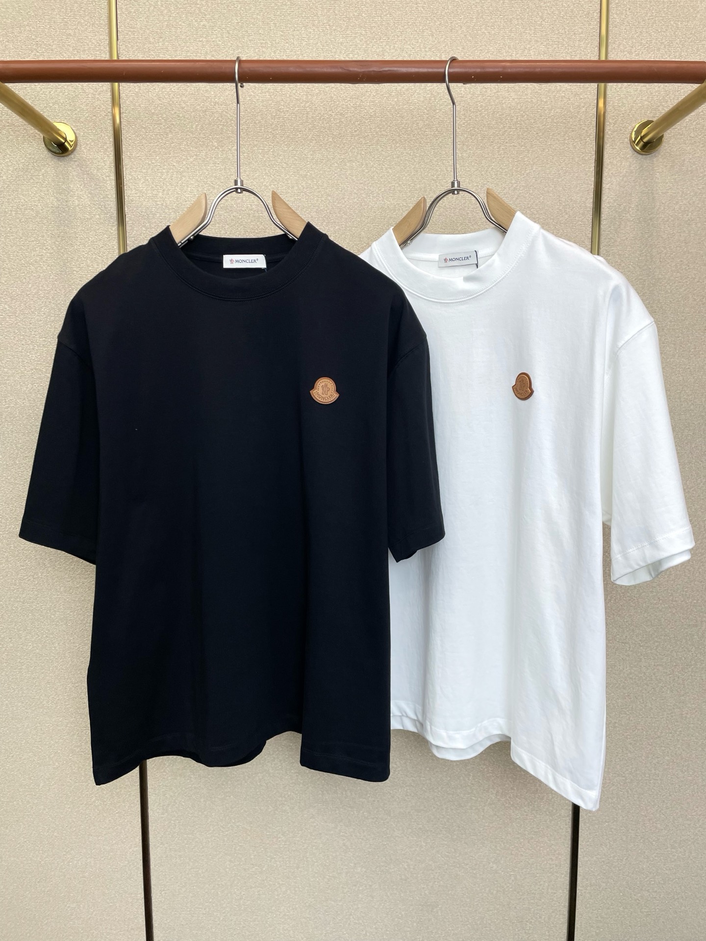 Moncler蒙口💥砸锅卖铁都要上的新款新款原单男士休闲春夏短袖 高端定制 高端版本 时尚百搭爆款⚠️⚠️✨✨进口面料 