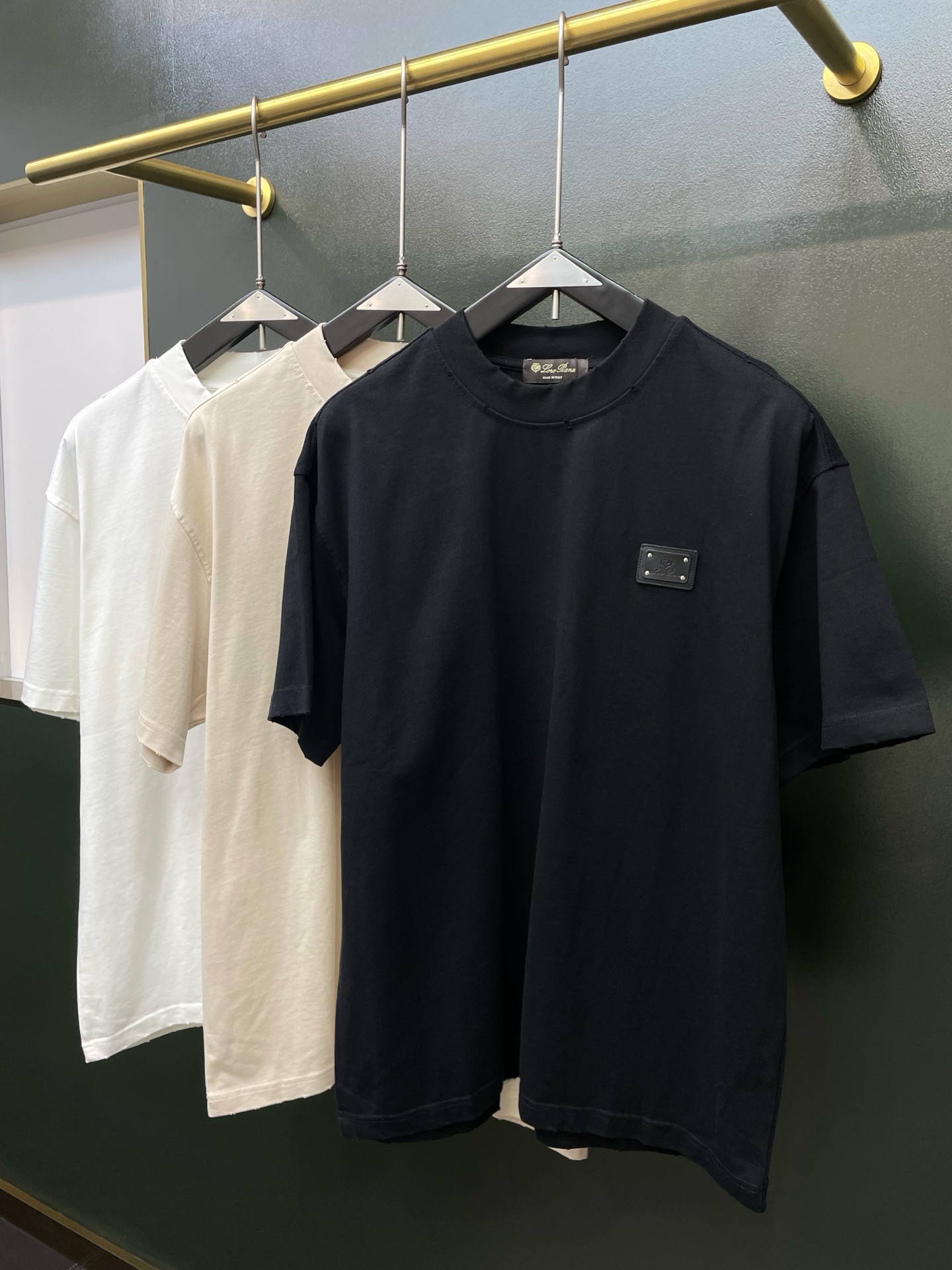 Loro Piana-Loro Piana诺悠翩雅💥砸锅卖铁都要上的新款新款原单男士休闲春夏短袖 高端定制 高端版本 时