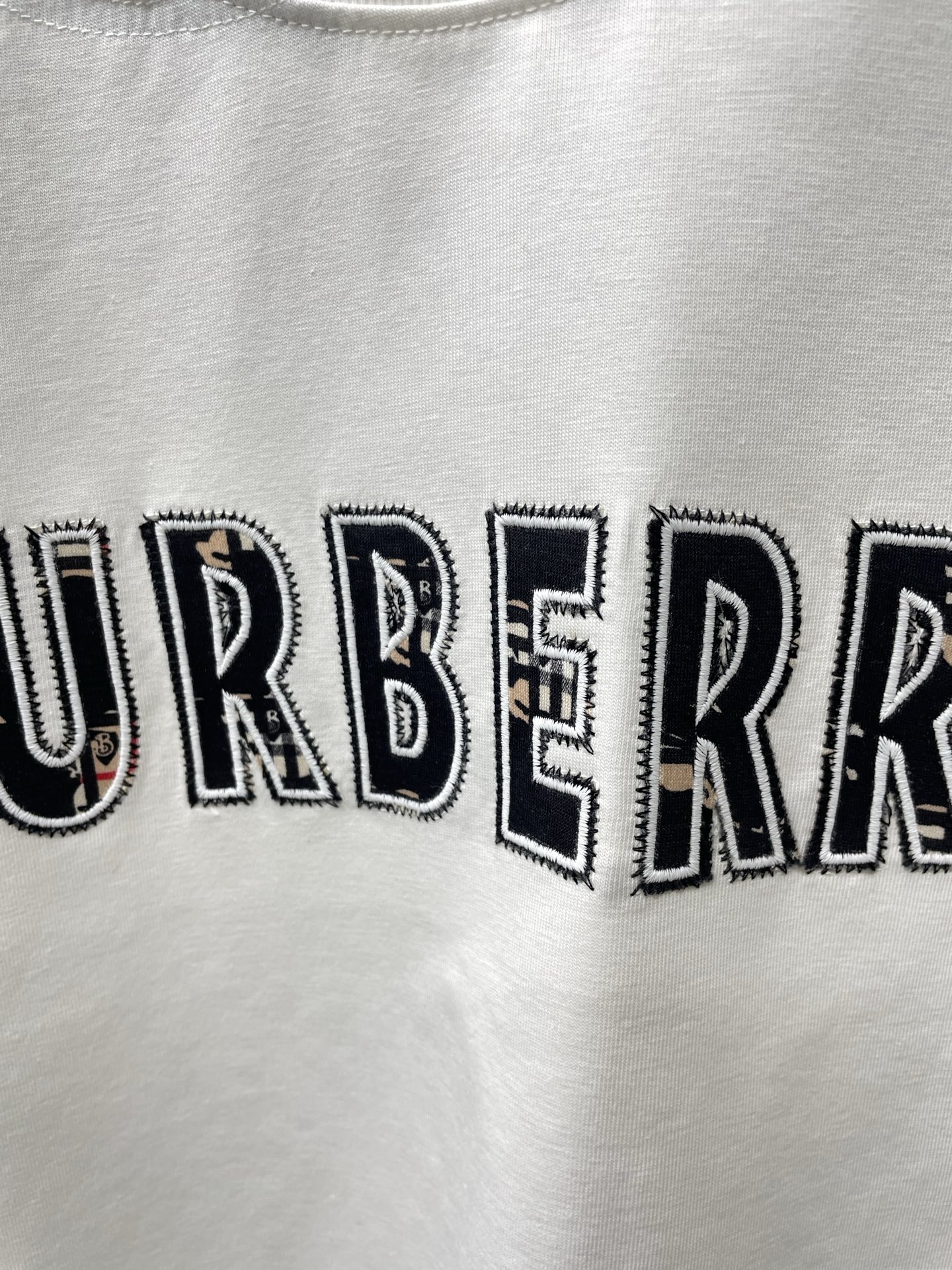 Burberry巴宝莉💥砸锅卖铁都要上的新款新款原单男士休闲春夏短袖 高端定制 高端版本 时尚百搭爆款⚠️⚠️✨✨进口面