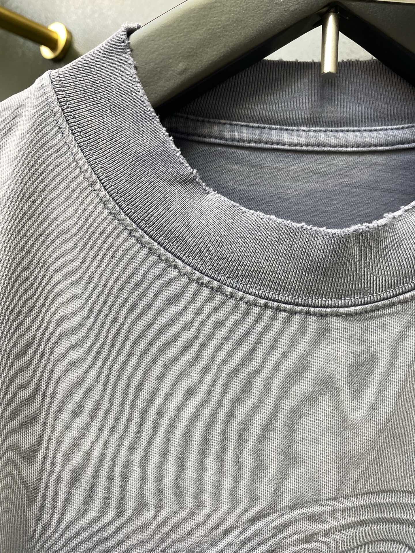 Balenciaga巴黎世家💥砸锅卖铁都要上的新款新款原单男士休闲春夏短袖 高端定制 高端版本 时尚百搭爆款⚠️⚠️✨✨