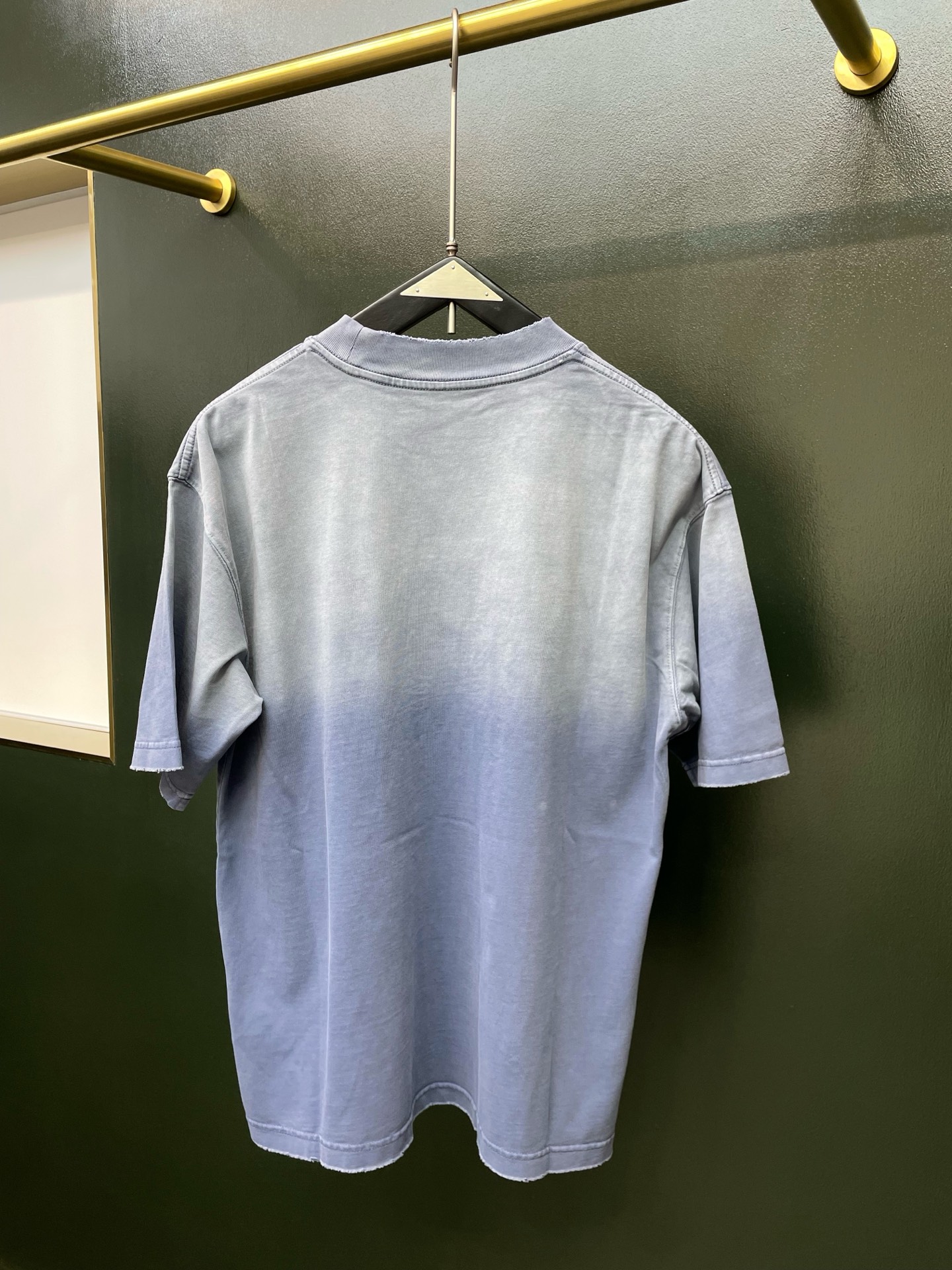 Balenciaga巴黎世家💥砸锅卖铁都要上的新款新款原单男士休闲春夏短袖 高端定制 高端版本 时尚百搭爆款⚠️⚠️✨✨