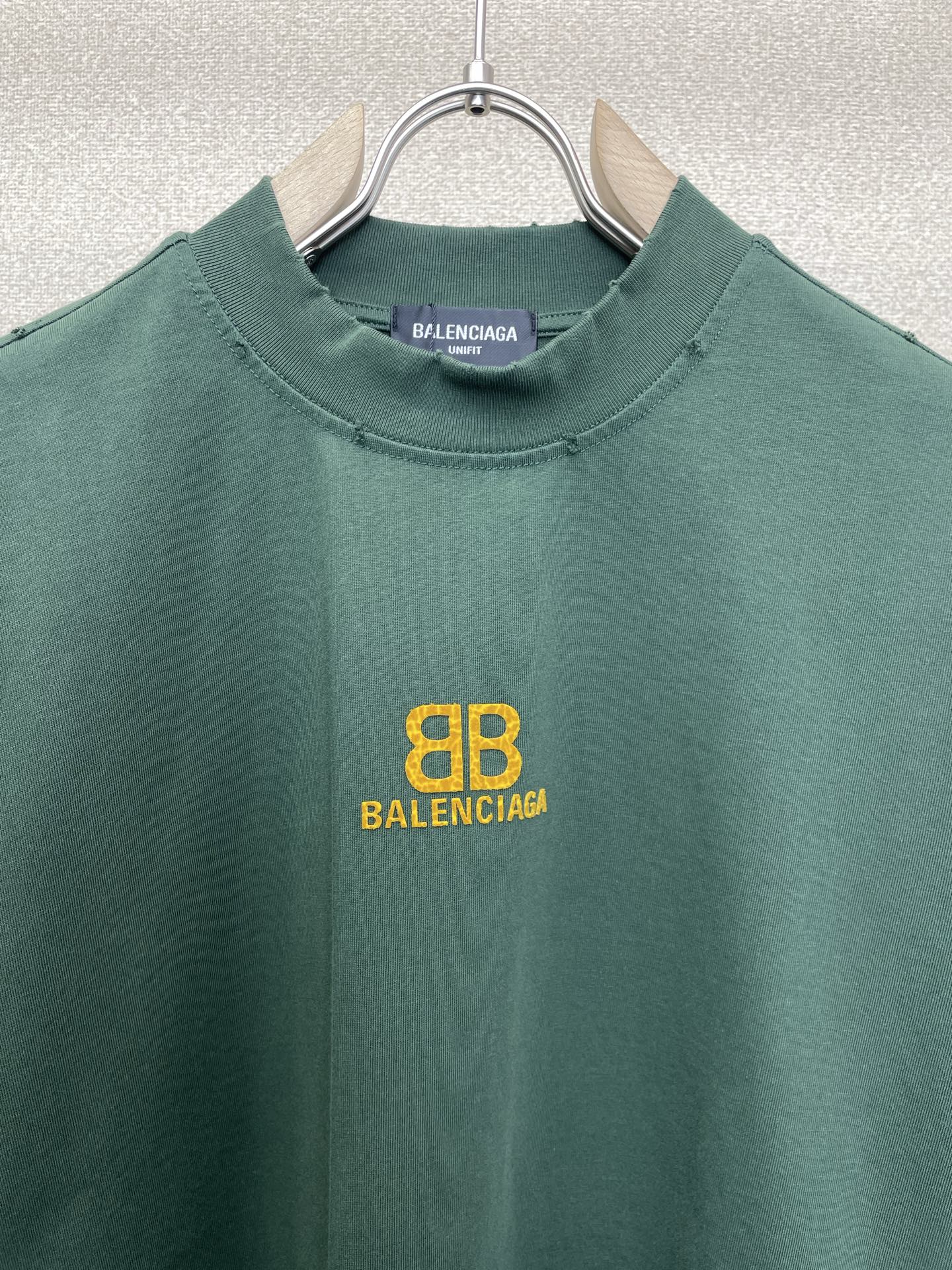 Balenciaga巴黎世家💥砸锅卖铁都要上的新款新款原单男士休闲春夏短袖 高端定制 高端版本 时尚百搭爆款⚠️⚠️✨✨