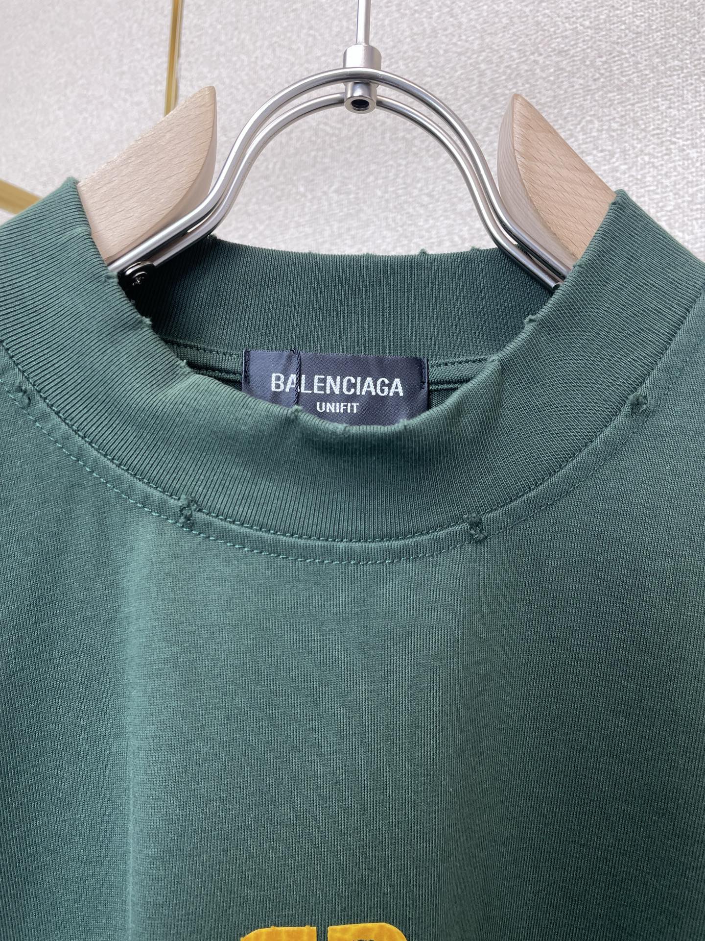 Balenciaga巴黎世家💥砸锅卖铁都要上的新款新款原单男士休闲春夏短袖 高端定制 高端版本 时尚百搭爆款⚠️⚠️✨✨