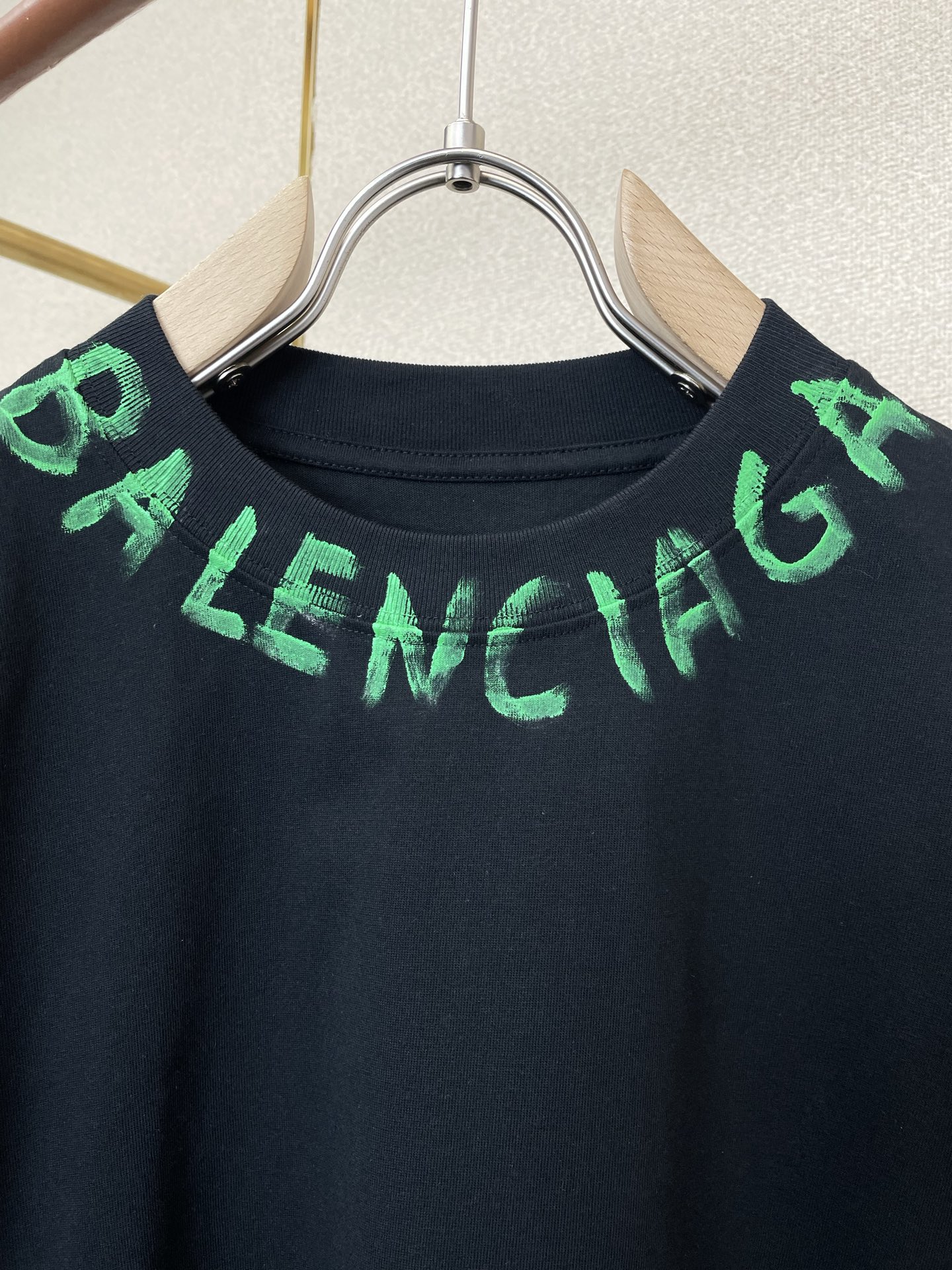 Balenciaga巴黎世家💥砸锅卖铁都要上的新款新款原单男士休闲春夏短袖 高端定制 高端版本 时尚百搭爆款⚠️⚠️✨✨