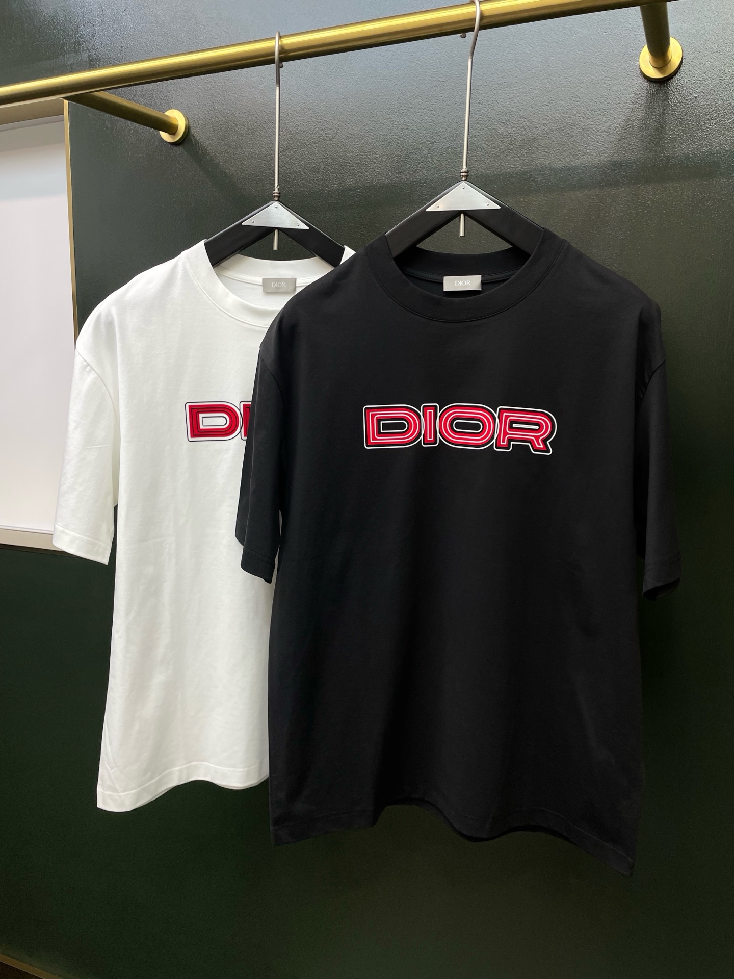 Dior迪奥💥砸锅卖铁都要上的新款新款原单男士休闲短袖 高端定制 高端版本 时尚百搭爆款⚠️⚠️✨✨进口面料 手感超柔软
