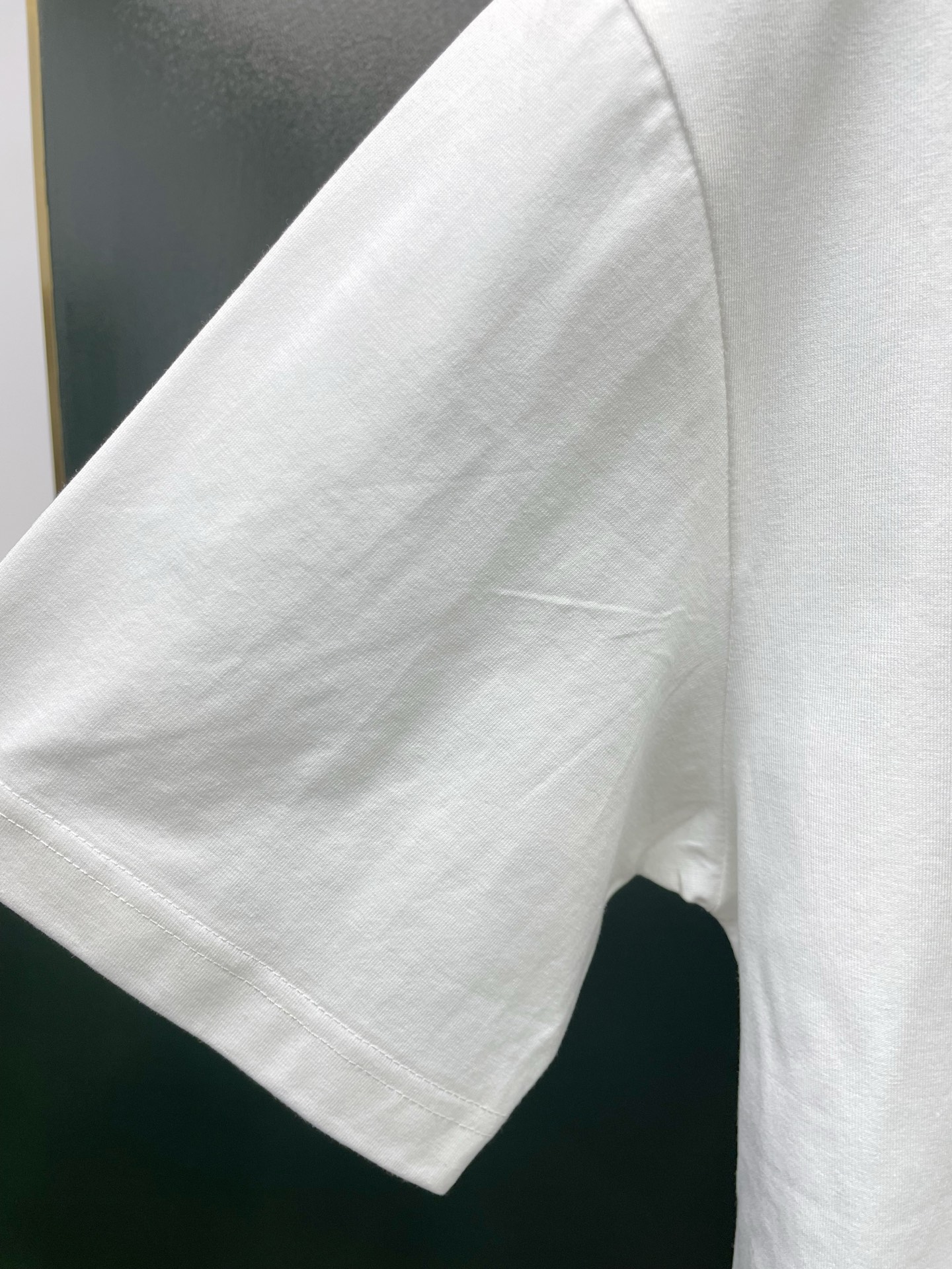 Dior迪奥💥砸锅卖铁都要上的新款新款原单男士休闲短袖 高端定制 高端版本 时尚百搭爆款⚠️⚠️✨✨进口面料 手感超柔软