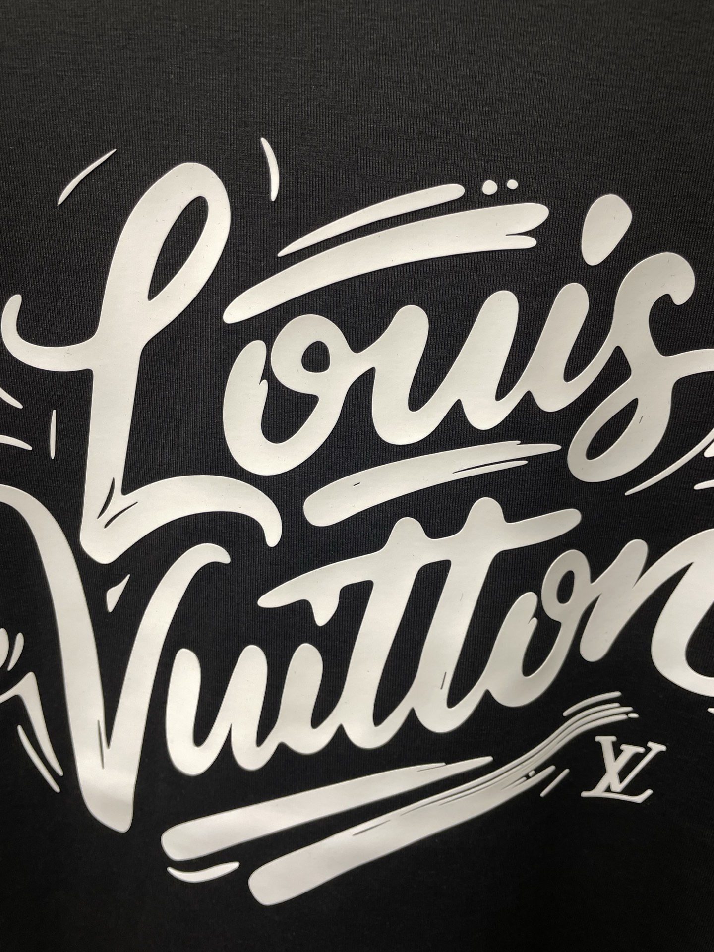 Louis Vuitton路易威登💥砸锅卖铁都要上的新款新款原单男士休闲短袖 高端定制 高端版本 时尚百搭爆款⚠️⚠️✨