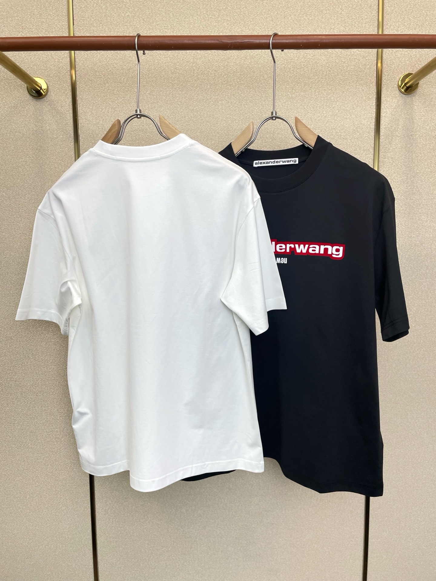 Alexanderwang亚历山大王💥砸锅卖铁都要上的新款新款原单男士休闲短袖 高端定制 高端版本 时尚百搭爆款⚠️⚠️
