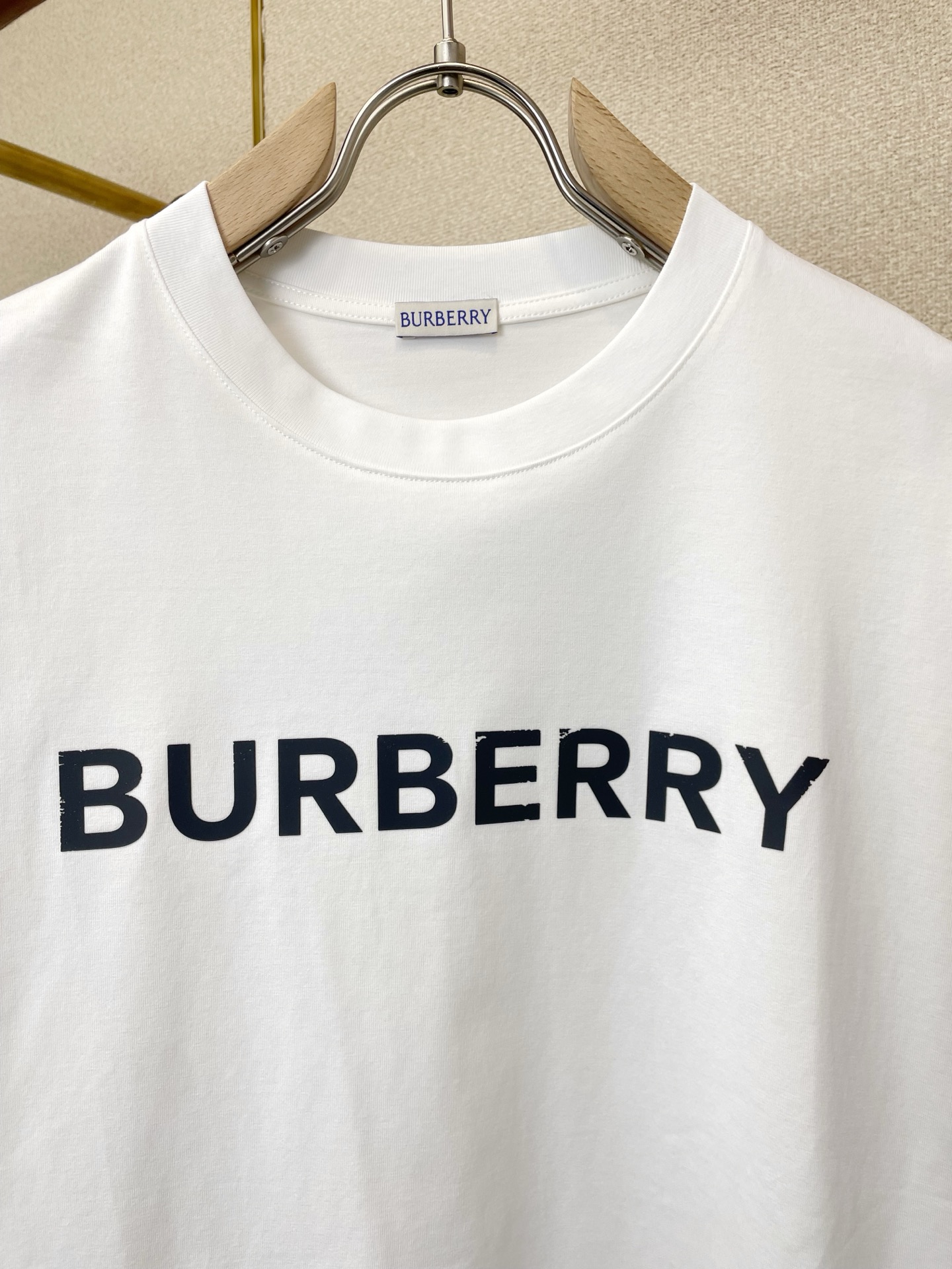 Burberry巴宝莉💥砸锅卖铁都要上的新款新款原单男士休闲短袖 高端定制 高端版本 时尚百搭爆款⚠️⚠️✨✨进口面料 