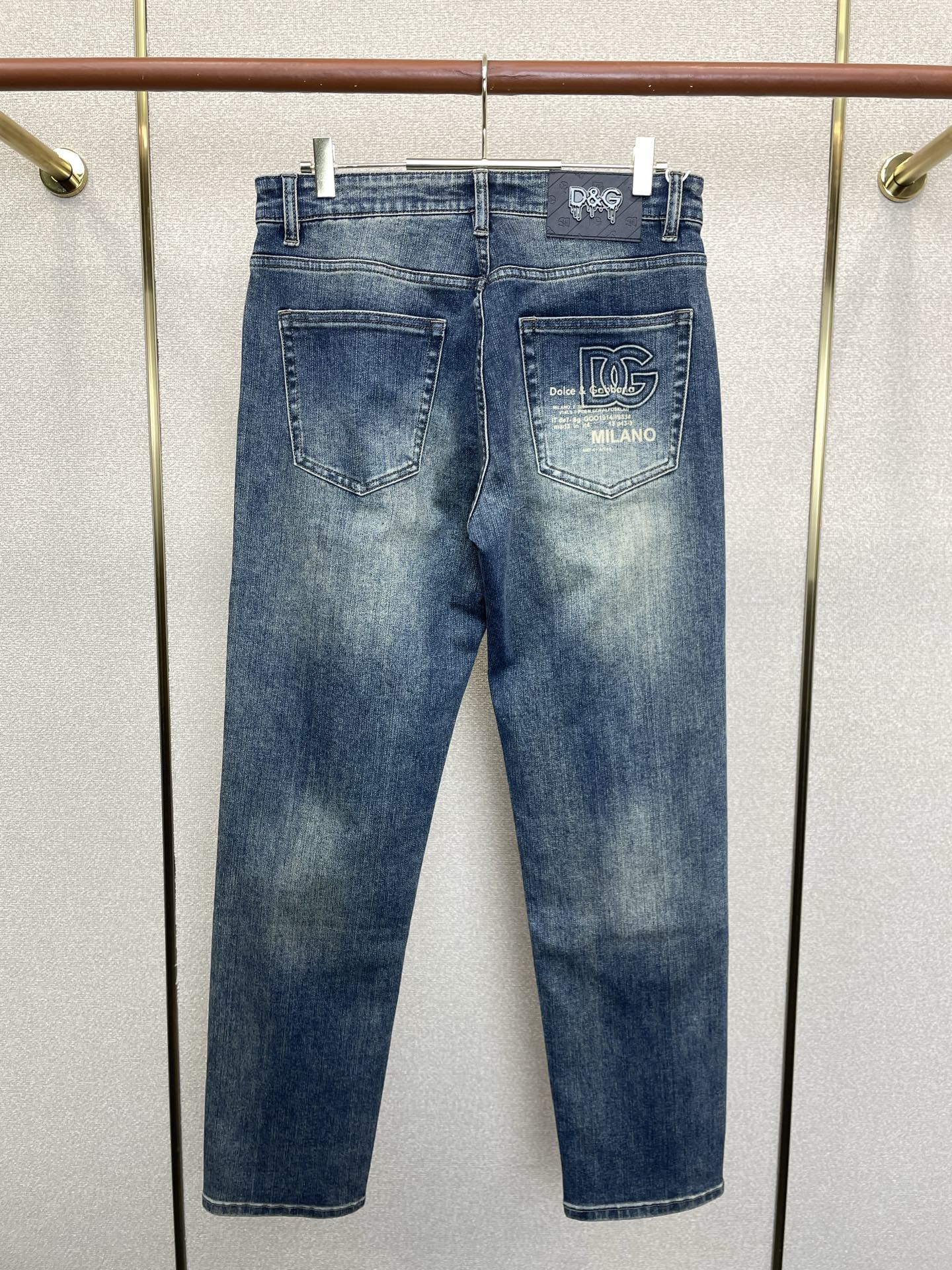Dolce&Gabbana杜嘉班纳💥砸锅卖铁都要上的新款新款休闲牛仔裤👖高端版本 专柜定制面料 透气舒适度高，细节无可挑