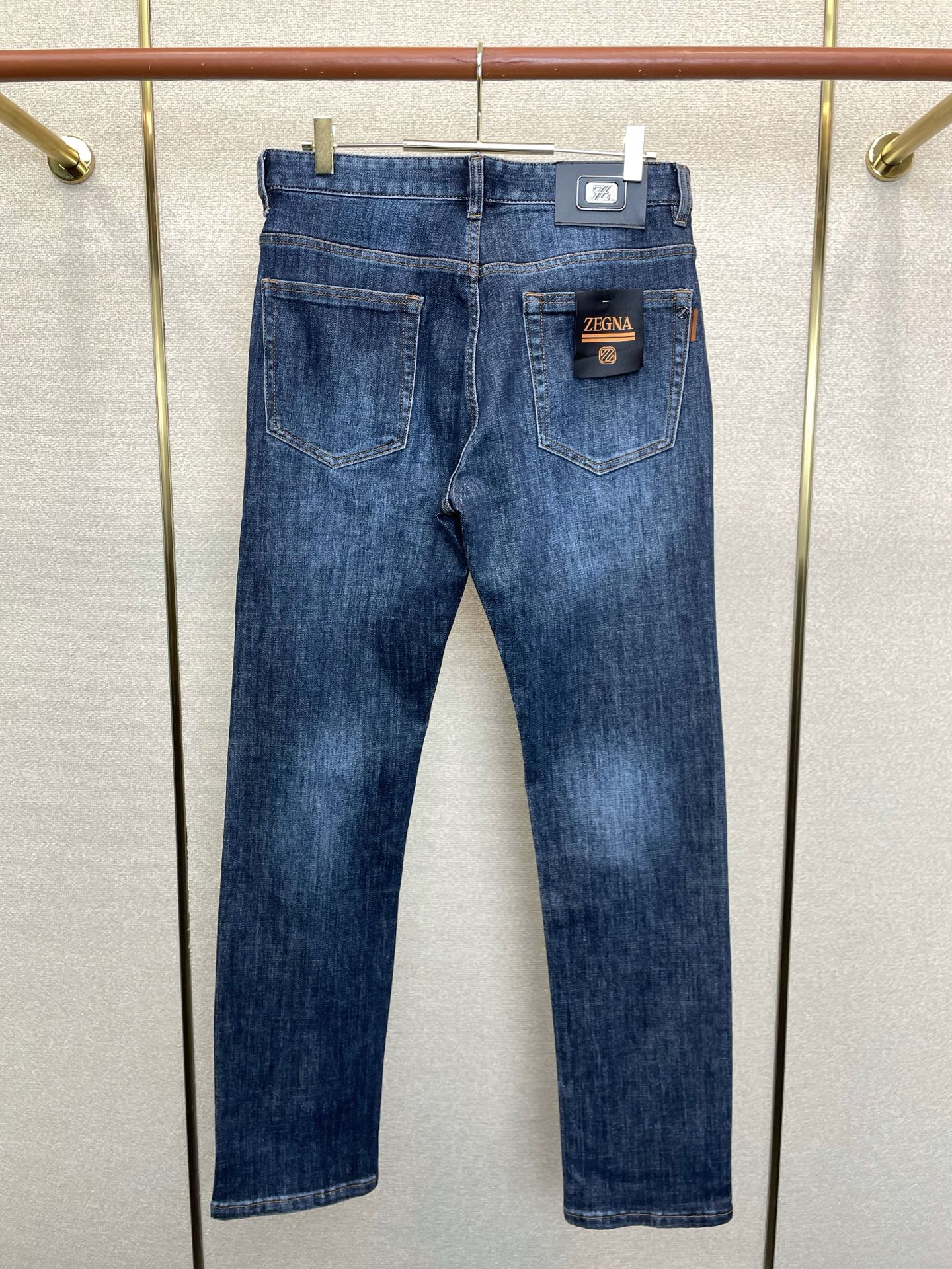 ZEGNA杰尼亚💥砸锅卖铁都要上的新款新款休闲牛仔裤👖高端版本 专柜定制面料 透气舒适度高，细节无可挑剔，品牌元素设计理