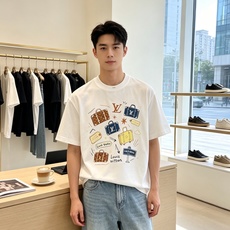 Louis Vuitton路易威登💥砸锅卖铁都要上的新款新款原单男士休闲短袖 高端定制 高端版本 时尚百搭爆款⚠️⚠️✨ Louis Vuitton路易威登💥砸锅卖铁都要上的新款新款原单男士休闲短袖 高端定制 高端版本 时尚百搭爆款⚠️⚠️✨