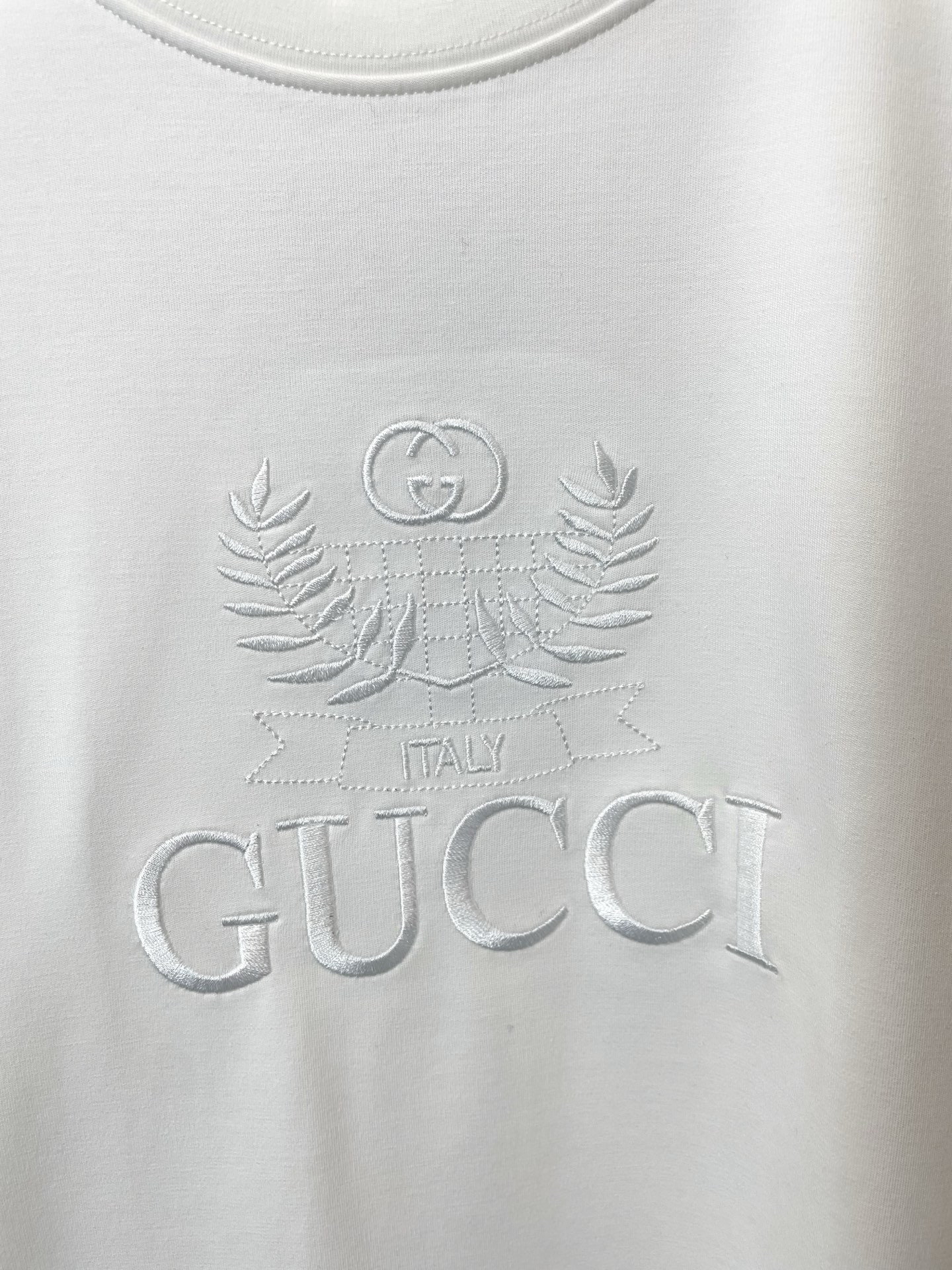 Gucci古驰💥砸锅卖铁都要上的新款新款原单男士休闲短袖 高端定制 高端版本 时尚百搭爆款⚠️⚠️✨✨进口面料 手感超柔