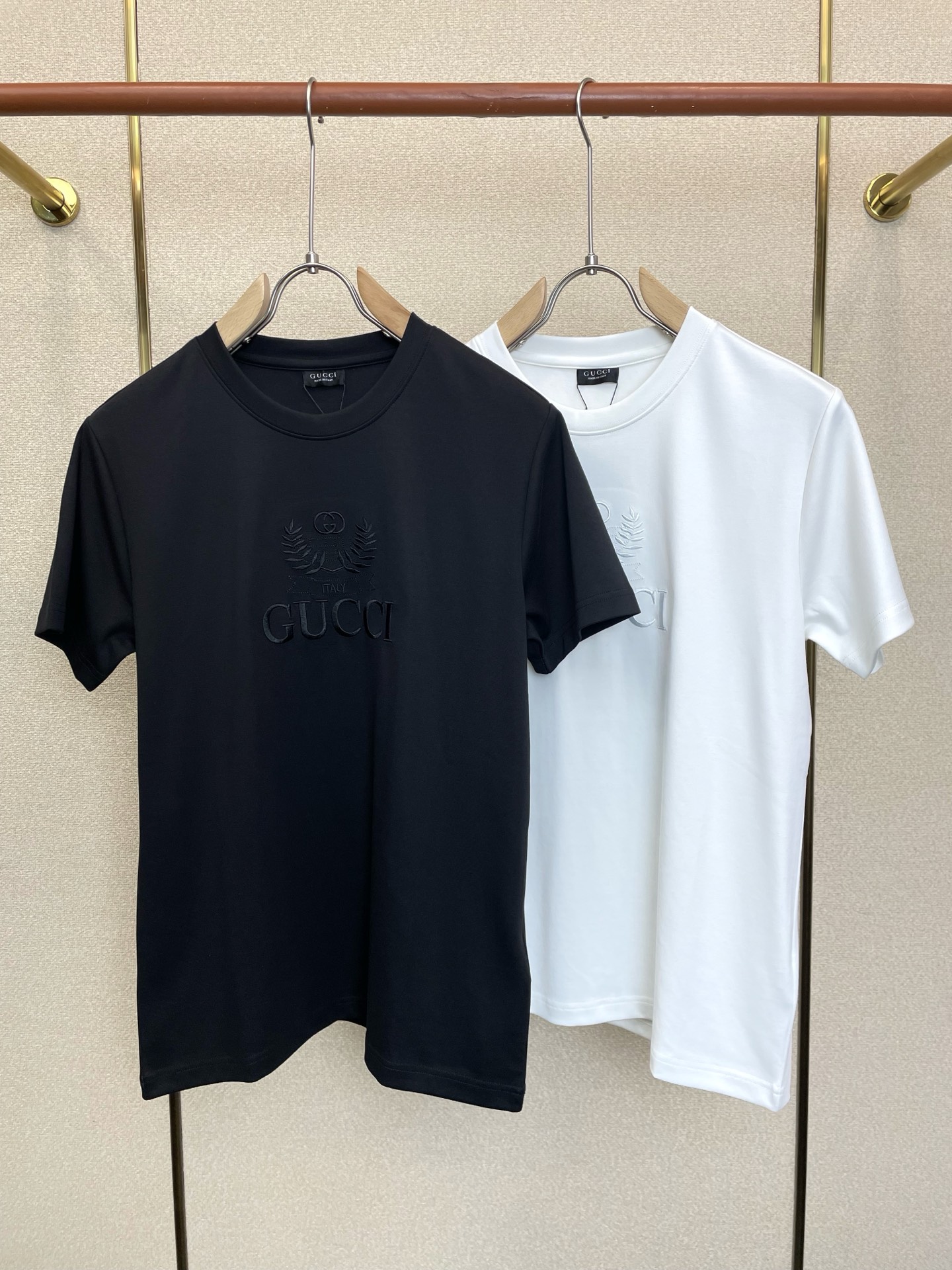 Gucci古驰💥砸锅卖铁都要上的新款新款原单男士休闲短袖 高端定制 高端版本 时尚百搭爆款⚠️⚠️✨✨进口面料 手感超柔
