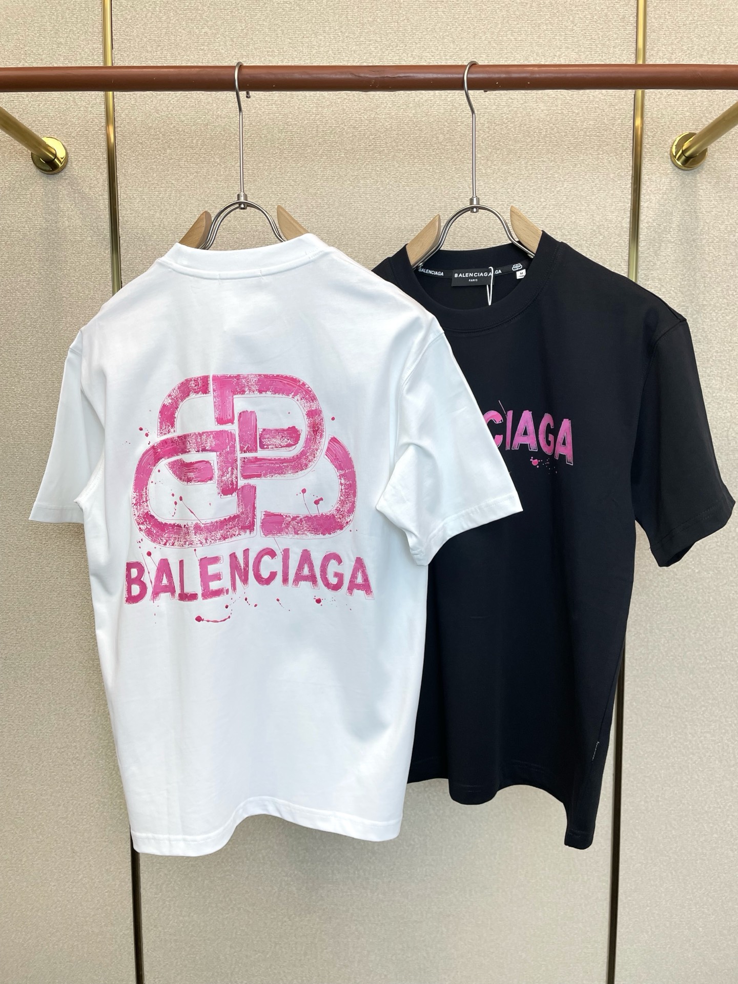 Balenciaga巴黎世家💥砸锅卖铁都要上的新款新款原单男士休闲短袖 高端定制 高端版本 时尚百搭爆款⚠️⚠️✨✨进口