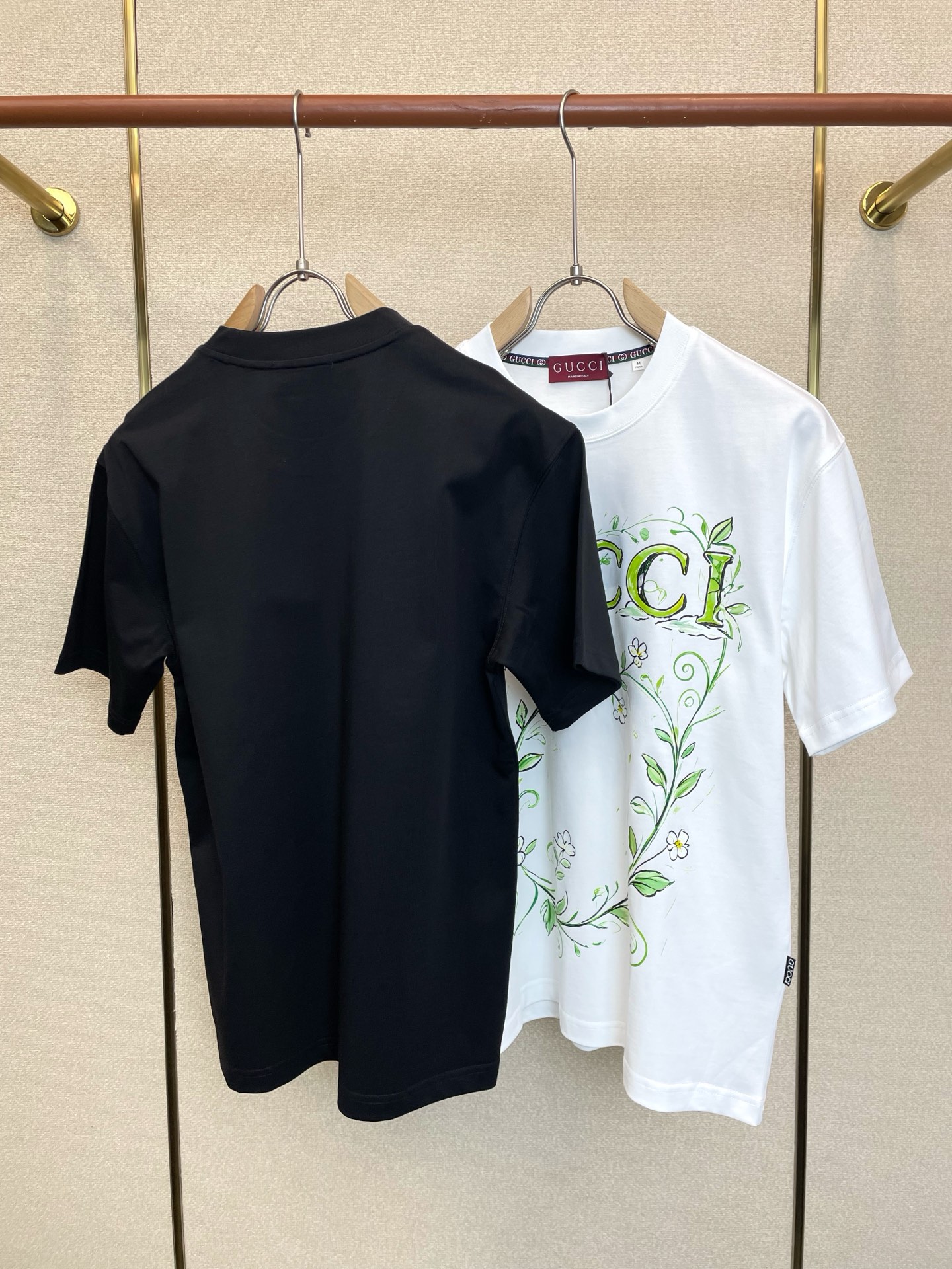 Gucci古驰💥砸锅卖铁都要上的新款新款原单男士休闲短袖 高端定制 高端版本 时尚百搭爆款⚠️⚠️✨✨进口面料 手感超柔