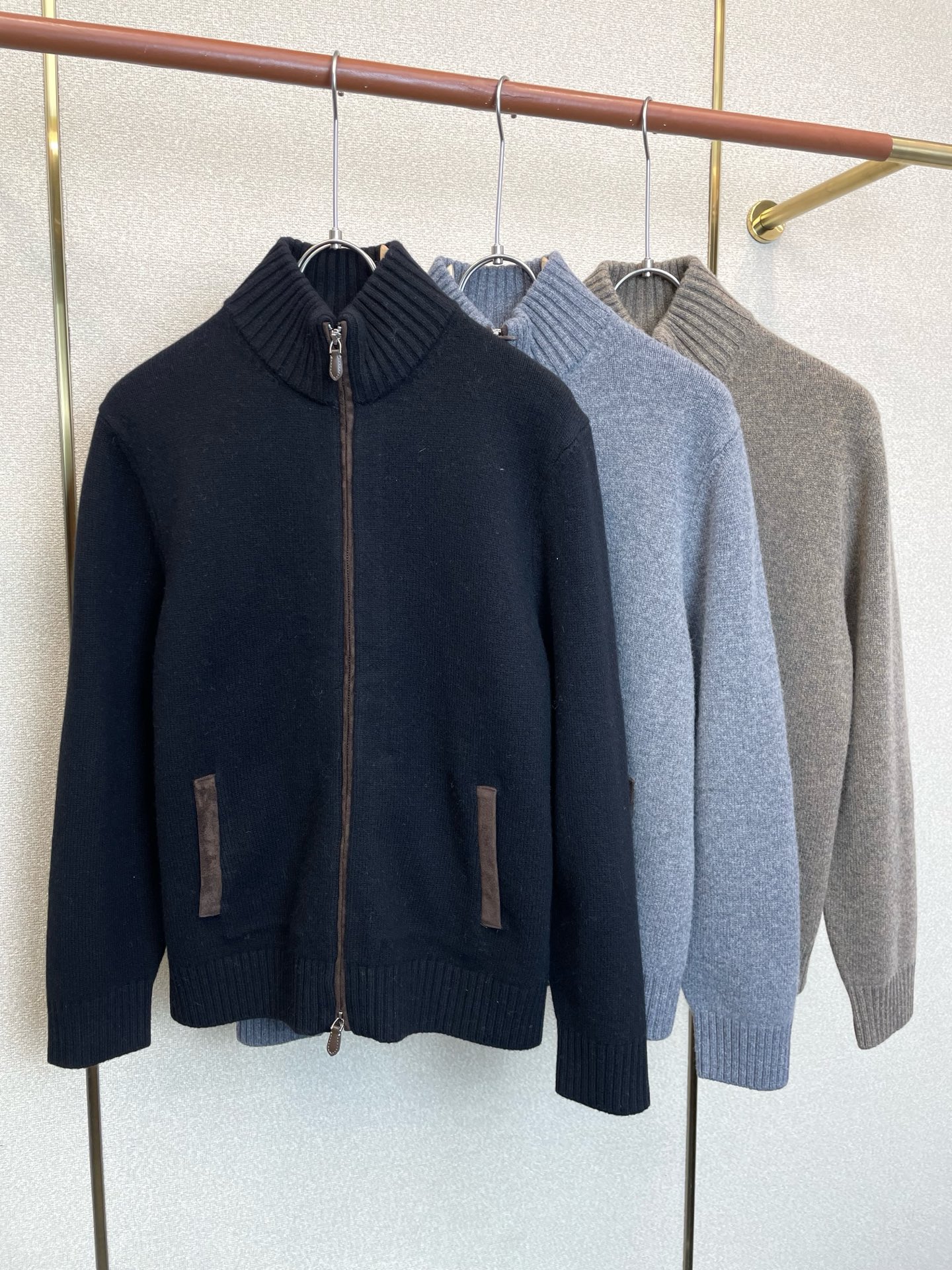 Loro Piana-Loro Piana诺悠翩雅💥砸锅卖铁都要上的新款最新时尚毛衣衫 经典设计感与颜值爆棚的外套，百分