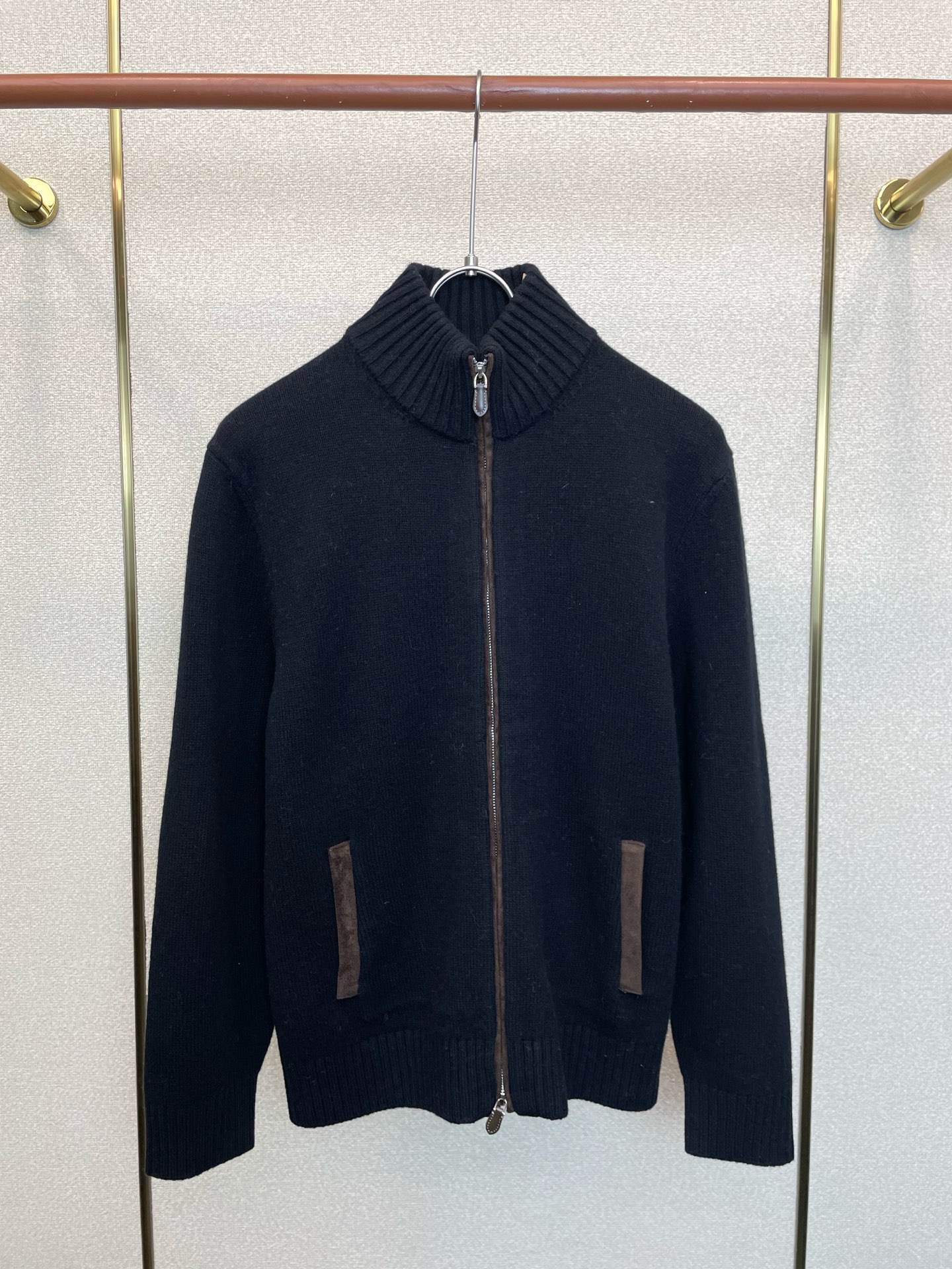 Loro Piana-Loro Piana诺悠翩雅💥砸锅卖铁都要上的新款最新时尚毛衣衫 经典设计感与颜值爆棚的外套，百分