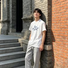 Dior迪奥💥砸锅卖铁都要上的新款新款原单男士休闲短袖 高端定制 高端版本 时尚百搭爆款⚠️⚠️✨✨进口面料 手感超柔软 Dior迪奥💥砸锅卖铁都要上的新款新款原单男士休闲短袖 高端定制 高端版本 时尚百搭爆款⚠️⚠️✨✨进口面料 手感超柔软