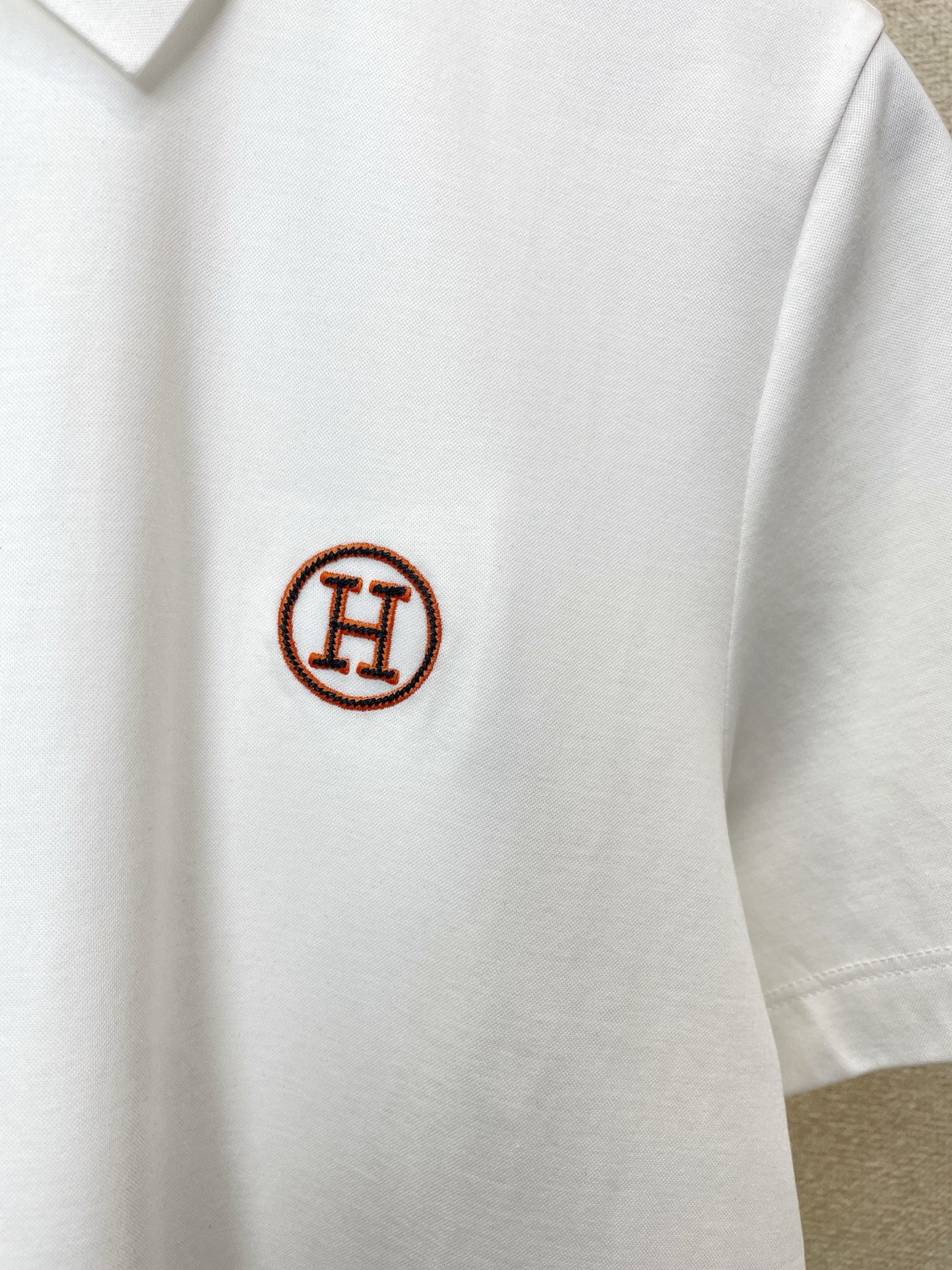 Hermès爱马仕💥砸锅卖铁都要上的新款新款原单男士休闲短袖 高端定制 高端版本 时尚百搭爆款⚠️⚠️✨✨进口面料 手感