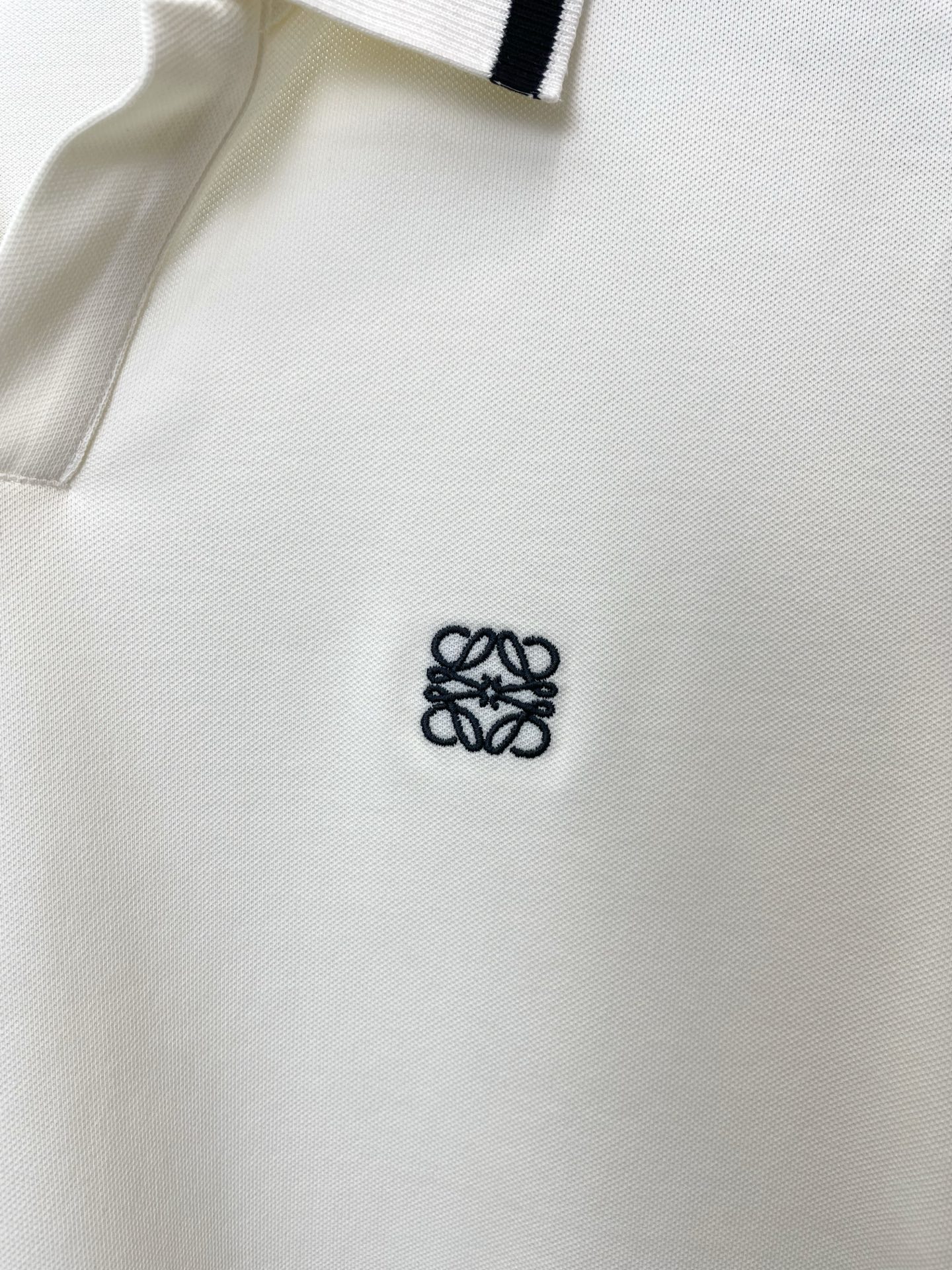 LOEWE罗意威💥砸锅卖铁都要上的新款新款原单男士休闲短袖 高端定制 高端版本 时尚百搭爆款⚠️⚠️✨✨进口面料 手感超