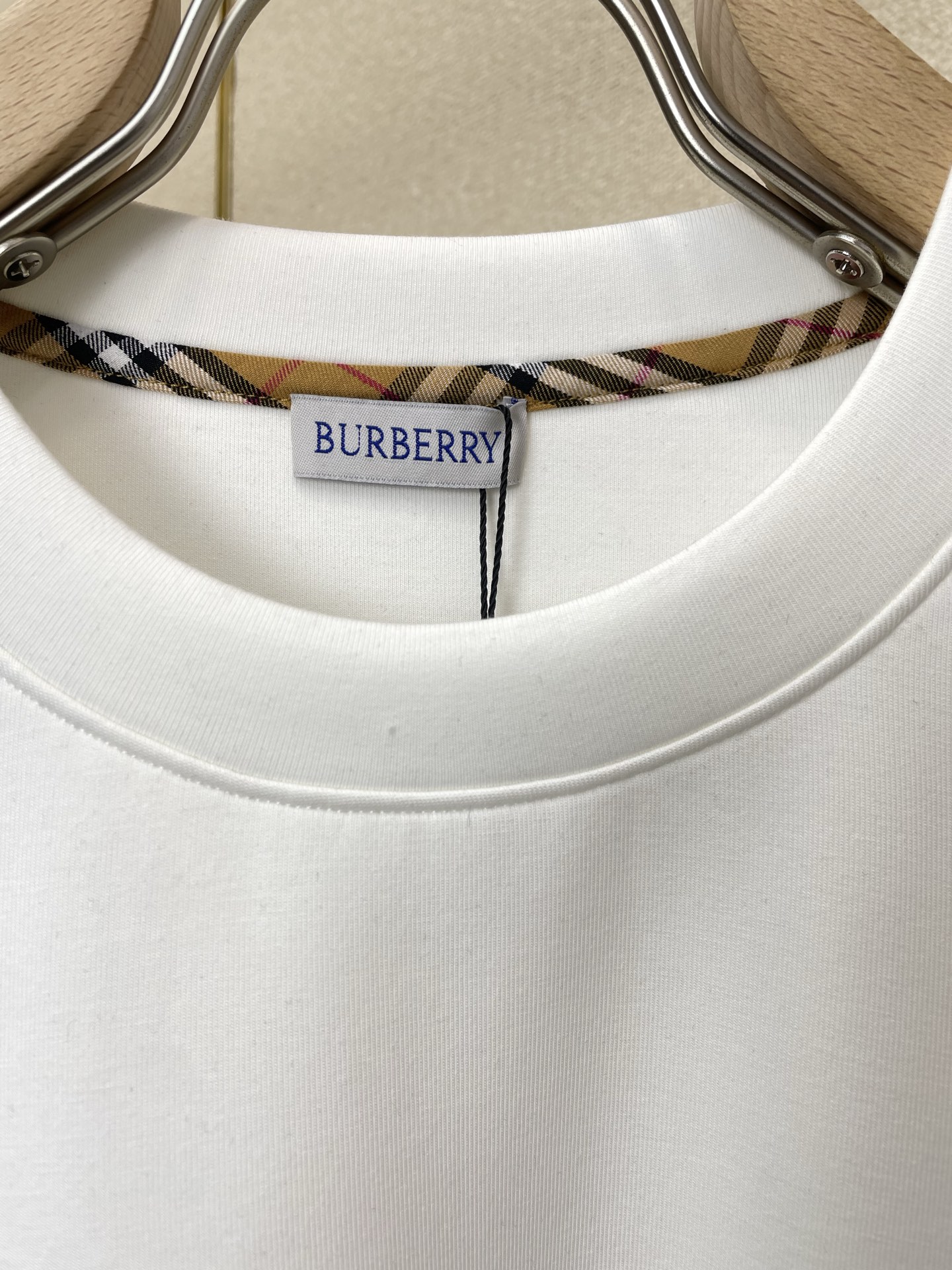 Burberry巴宝莉💥砸锅卖铁都要上的新款新款原单男士休闲短袖 高端定制 高端版本 时尚百搭爆款⚠️⚠️✨✨进口面料 