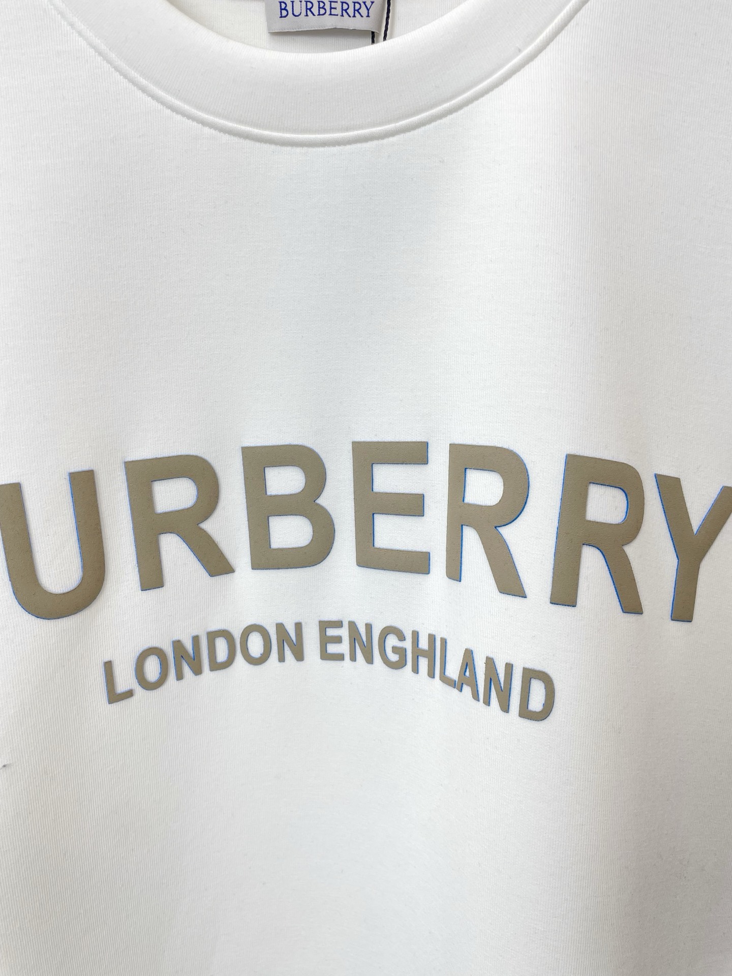 Burberry巴宝莉💥砸锅卖铁都要上的新款新款原单男士休闲短袖 高端定制 高端版本 时尚百搭爆款⚠️⚠️✨✨进口面料 