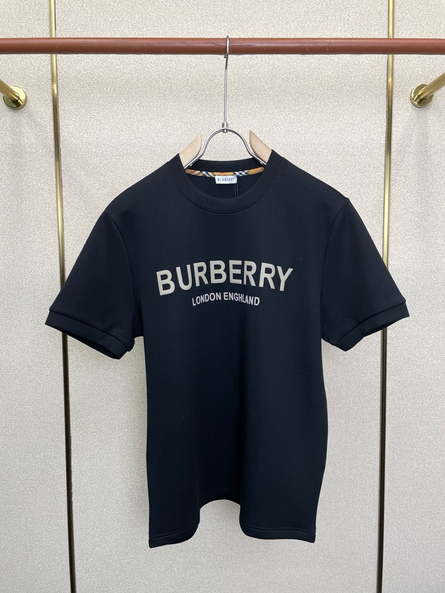 Burberry巴宝莉💥砸锅卖铁都要上的新款新款原单男士休闲短袖 高端定制 高端版本 时尚百搭爆款⚠️⚠️✨✨进口面料 