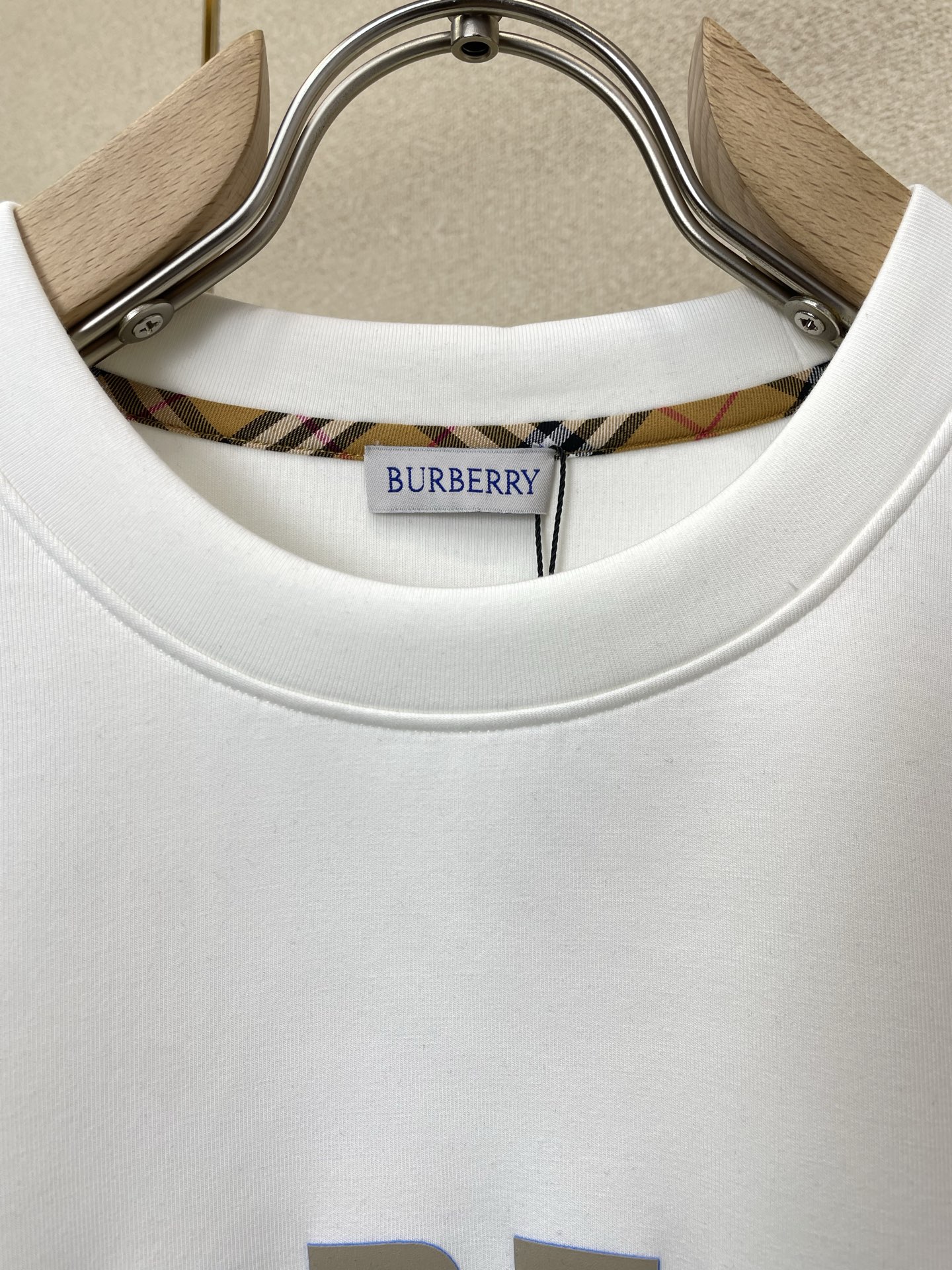 Burberry巴宝莉💥砸锅卖铁都要上的新款新款原单男士休闲短袖 高端定制 高端版本 时尚百搭爆款⚠️⚠️✨✨进口面料 
