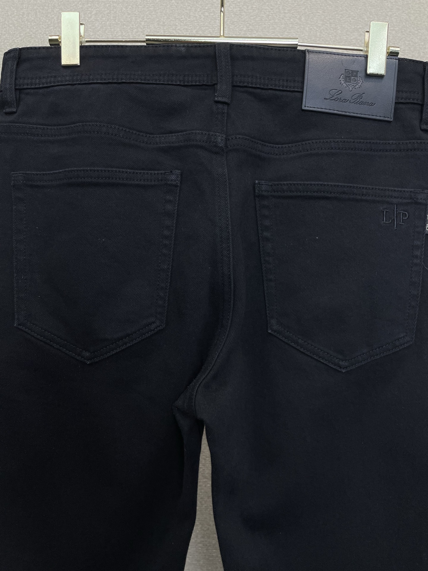 Loro Piana-Loro Piana诺悠翩雅💥独家专供新款休闲牛仔裤👖高端版本 专柜定制面料 透气舒适度高，细节无