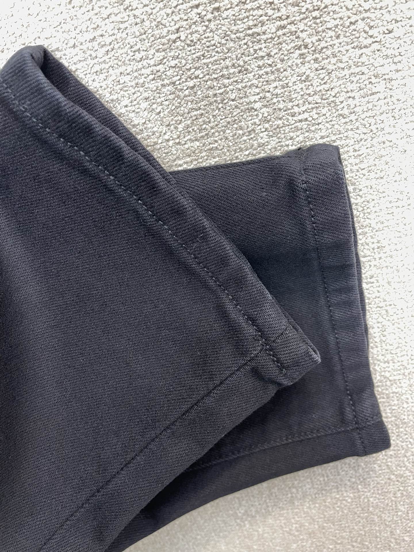 Loro Piana-Loro Piana诺悠翩雅💥独家专供新款休闲牛仔裤👖高端版本 专柜定制面料 透气舒适度高，细节无