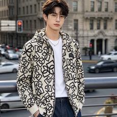 Dolce&Gabbana杜嘉班纳💥独家专供最新时尚连帽夹克。经典设计感与颜值爆棚的外套,品质更是无法挑剔品控可以直接入 Dolce&Gabbana杜嘉班纳💥独家专供最新时尚连帽夹克。经典设计感与颜值爆棚的外套,品质更是无法挑剔品控可以直接入