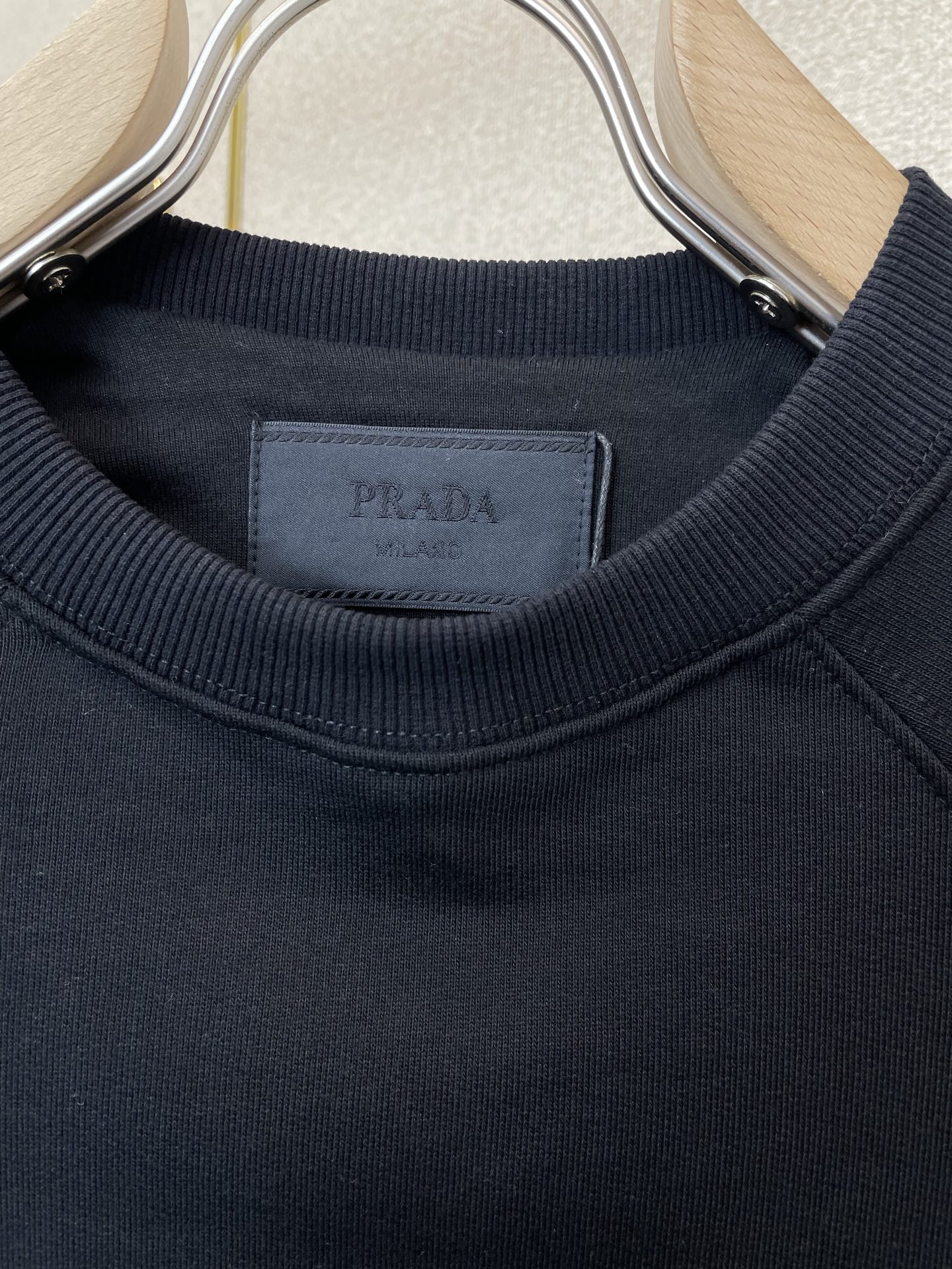 Prada普拉达💥独家专供新款原单男士休闲卫衣 高端定制 高端版本 时尚百搭爆款⚠️⚠️✨✨进口面料 手感超柔软细腻  