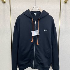 LOEWE罗意威💥砸锅卖铁都要上的新款新款原单男士休闲夹克 双色绣花连帽卫衣 高端定制 高端版本 时尚百搭爆款⚠️⚠️✨ LOEWE罗意威💥砸锅卖铁都要上的新款新款原单男士休闲夹克 双色绣花连帽卫衣 高端定制 高端版本 时尚百搭爆款⚠️⚠️✨