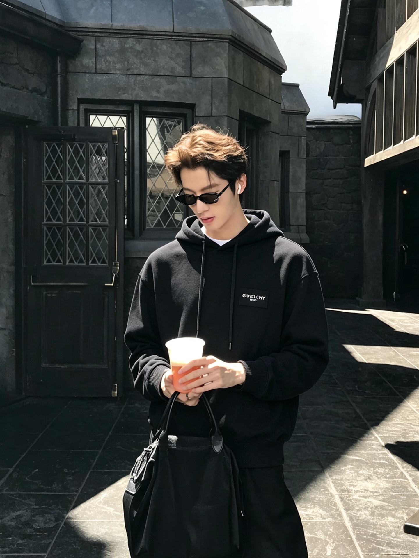 Givenchy纪梵希💥砸锅卖铁都要上的新款新款原单男士休闲毛衣连帽衫 高端定制 高端版本 时尚百搭爆款⚠️⚠️✨✨进口 Givenchy纪梵希💥砸锅卖铁都要上的新款新款原单男士休闲毛衣连帽衫 高端定制 高端版本 时尚百搭爆款⚠️⚠️✨✨进口