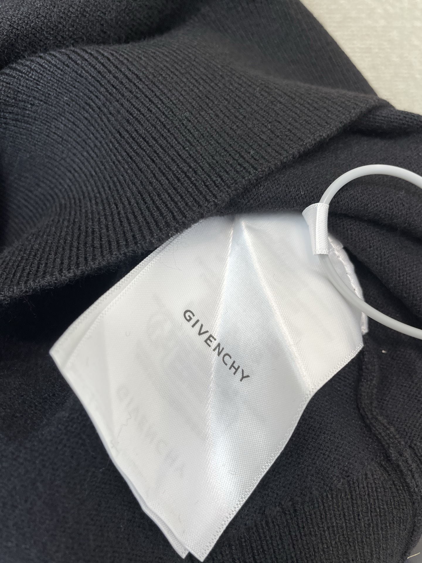 Givenchy纪梵希💥砸锅卖铁都要上的新款新款原单男士休闲毛衣连帽衫 高端定制 高端版本 时尚百搭爆款⚠️⚠️✨✨进口
