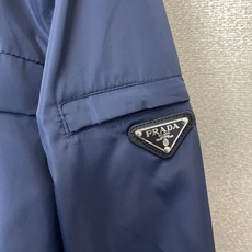 Prada普拉达💥砸锅卖铁都要上的新款新款原单男士休闲连帽夹克 透气舒适 高端定制 高版本 时尚百搭爆款⚠️⚠️✨✨进口 Prada普拉达💥砸锅卖铁都要上的新款新款原单男士休闲连帽夹克 透气舒适 高端定制 高版本 时尚百搭爆款⚠️⚠️✨✨进口