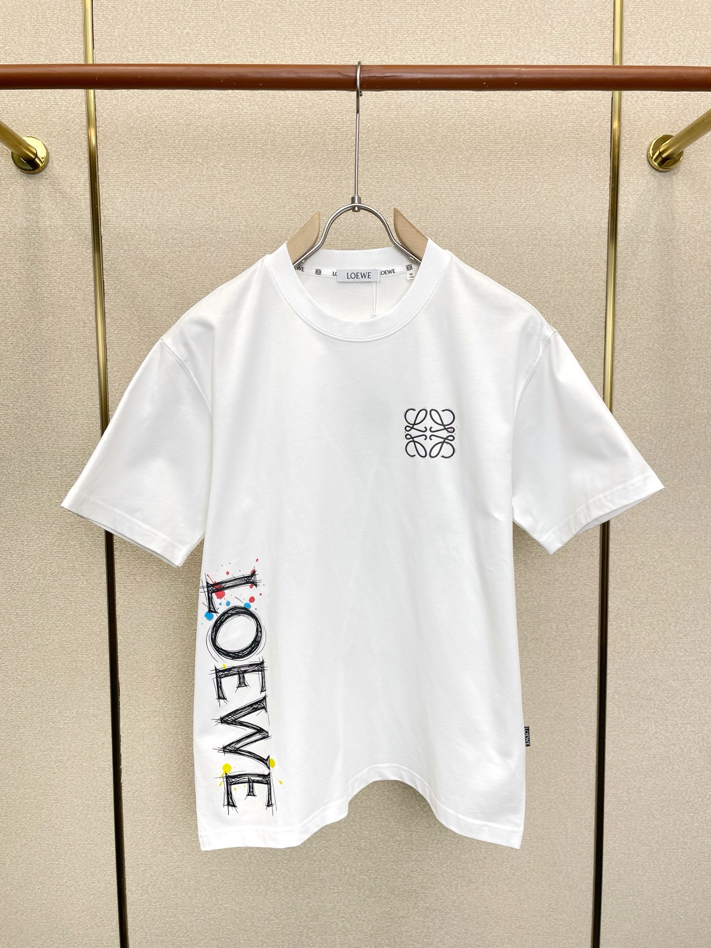 LOEWE罗意威💥砸锅卖铁都要上的新款新款原单男士休闲短袖 高端定制 高端版本 时尚百搭爆款⚠️⚠️✨✨进口面料 手感超